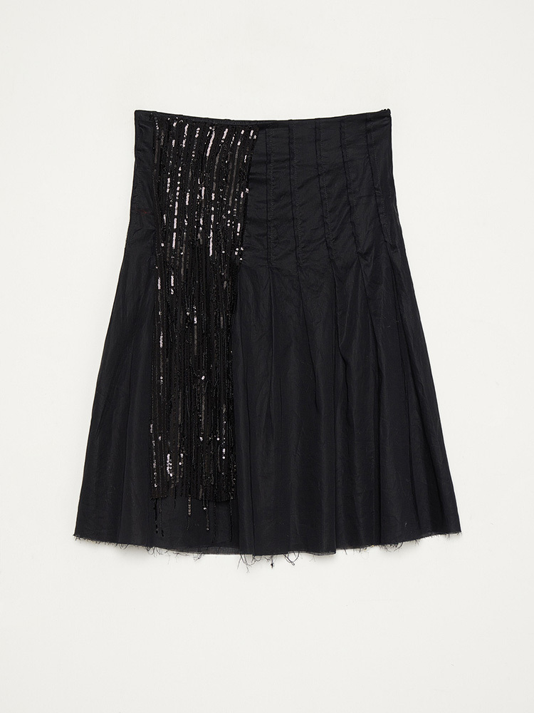 Dripping Pleat Around Skirt