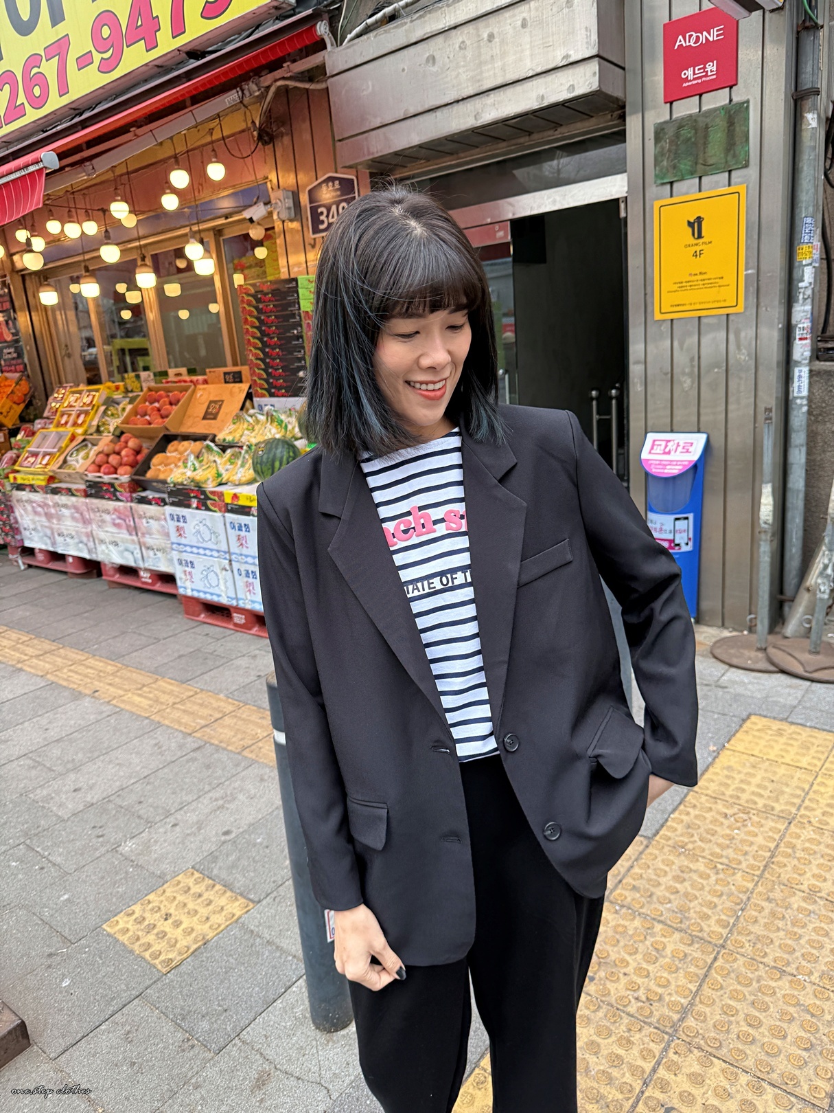 正韓俐落歐美微墊肩西外 (黑)