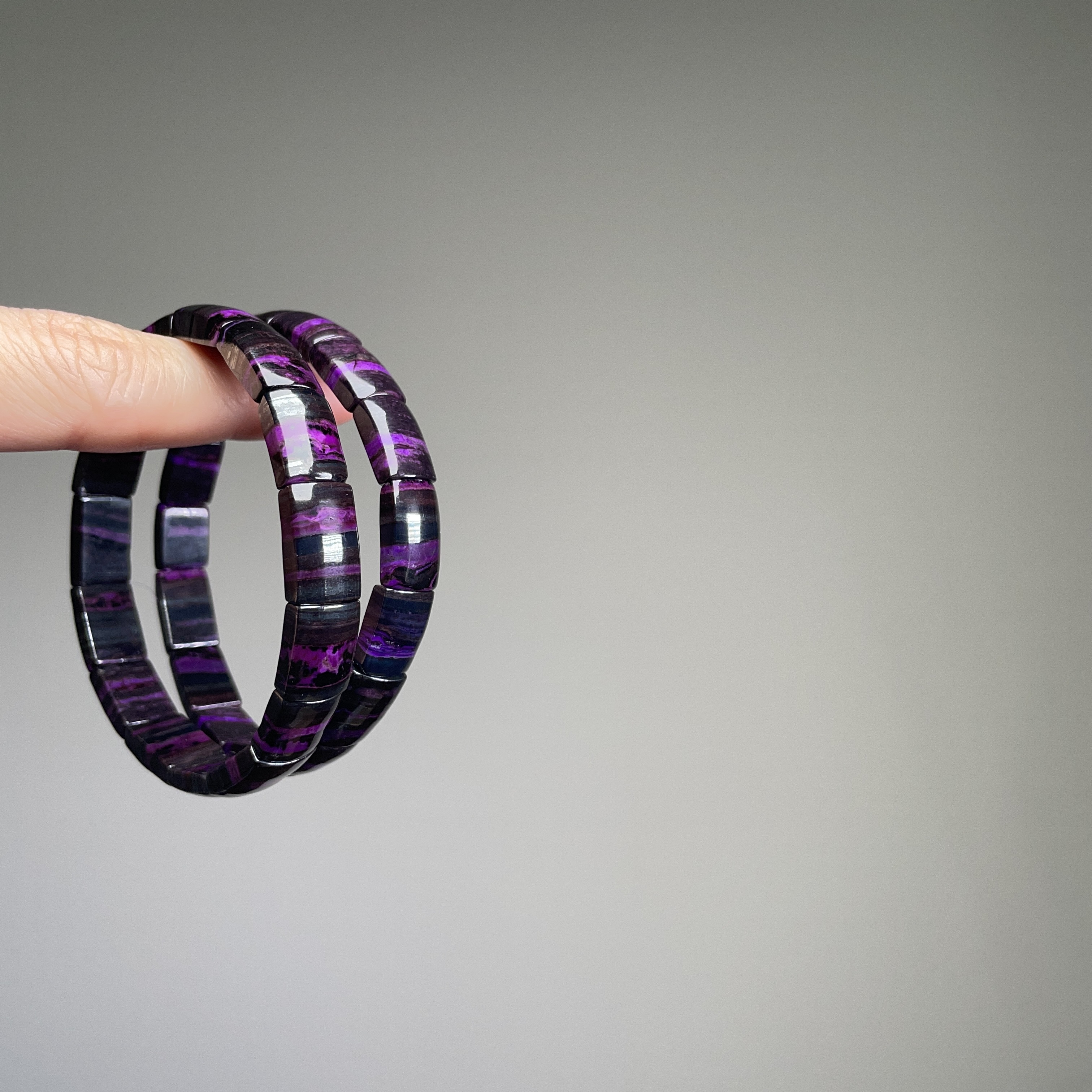 玄霧紫燦  · 舒俱萊手排