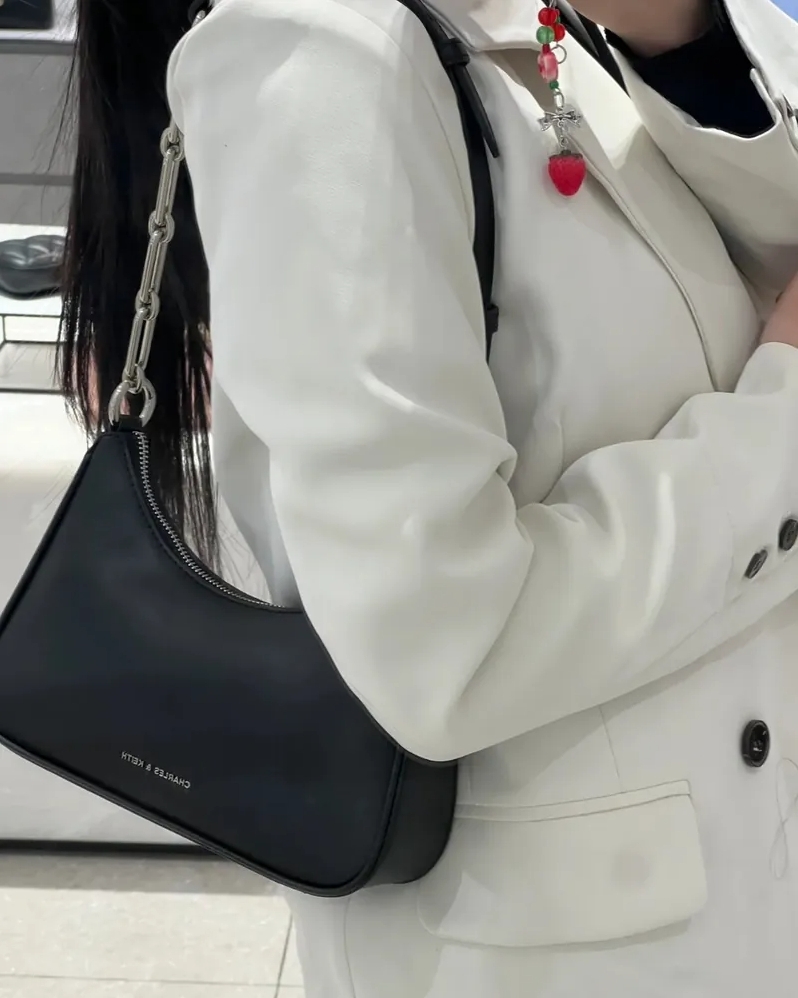 <✨國外搶先發售> Charles & Keith 小CK 拉鍊 鍊條 腋下包 3色 CK2-20271604