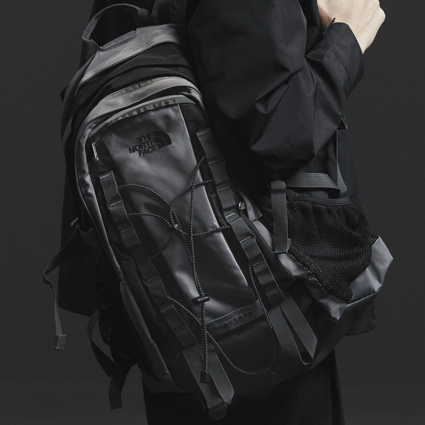 預購┃韓國限定 THE NORTH FACE  ELECTRON 30L 多功能 後背包