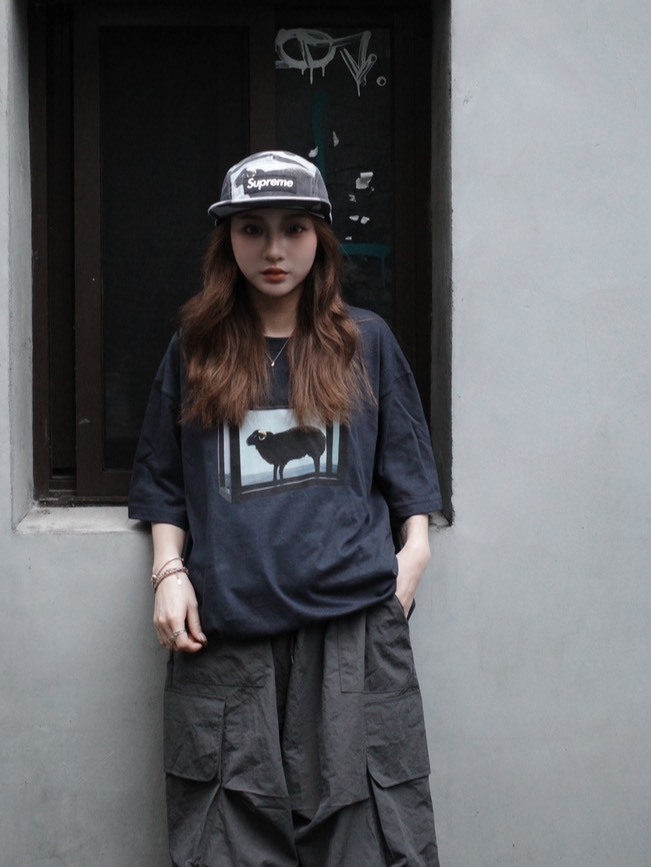 <快速出貨>Supreme 山羊魚缸短袖 深藍