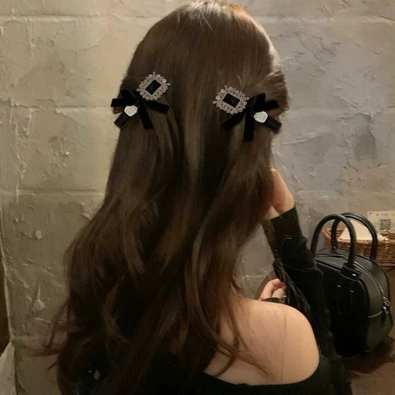 [4 FOR RM10] Luxury Rhinestone Bow Velvet Hair Clip