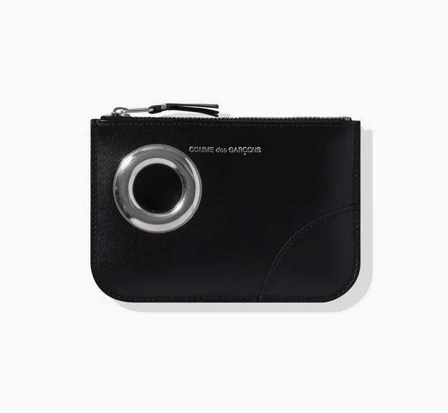 COMME DES GARGONS SLIVER EYELET LEATHER ZIP WALLET - BLACK PRE ORDER ITEM (預訂中)