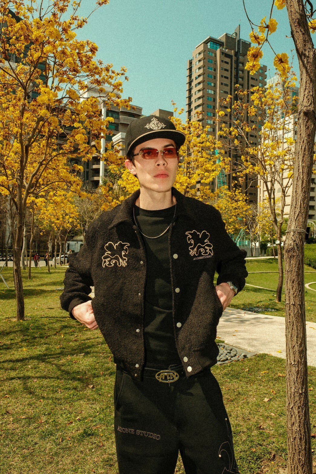 ATONE STUDIO 皇家刺繡新Logo 珍珠五金羊毛氈外套 棒外