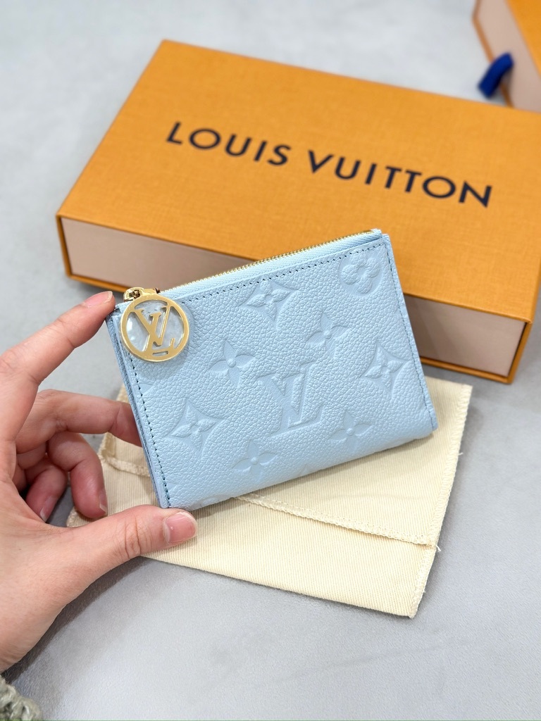 LOUIS VUITTON Lisa Wallet M83587