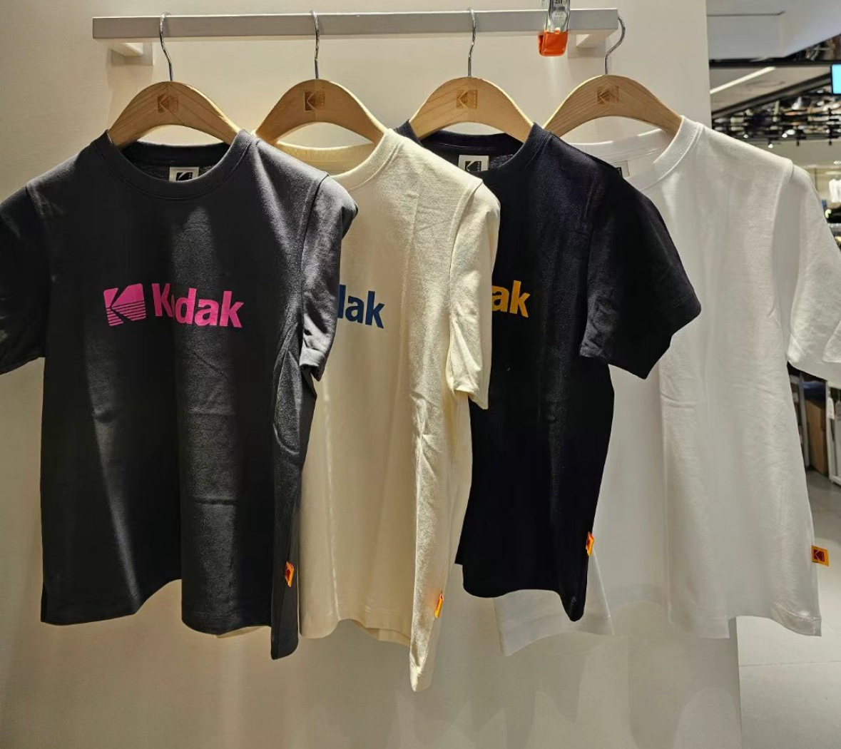 【現貨】Kodak 柯達 女款 大logo 短tee 短版 K5222ERS26
