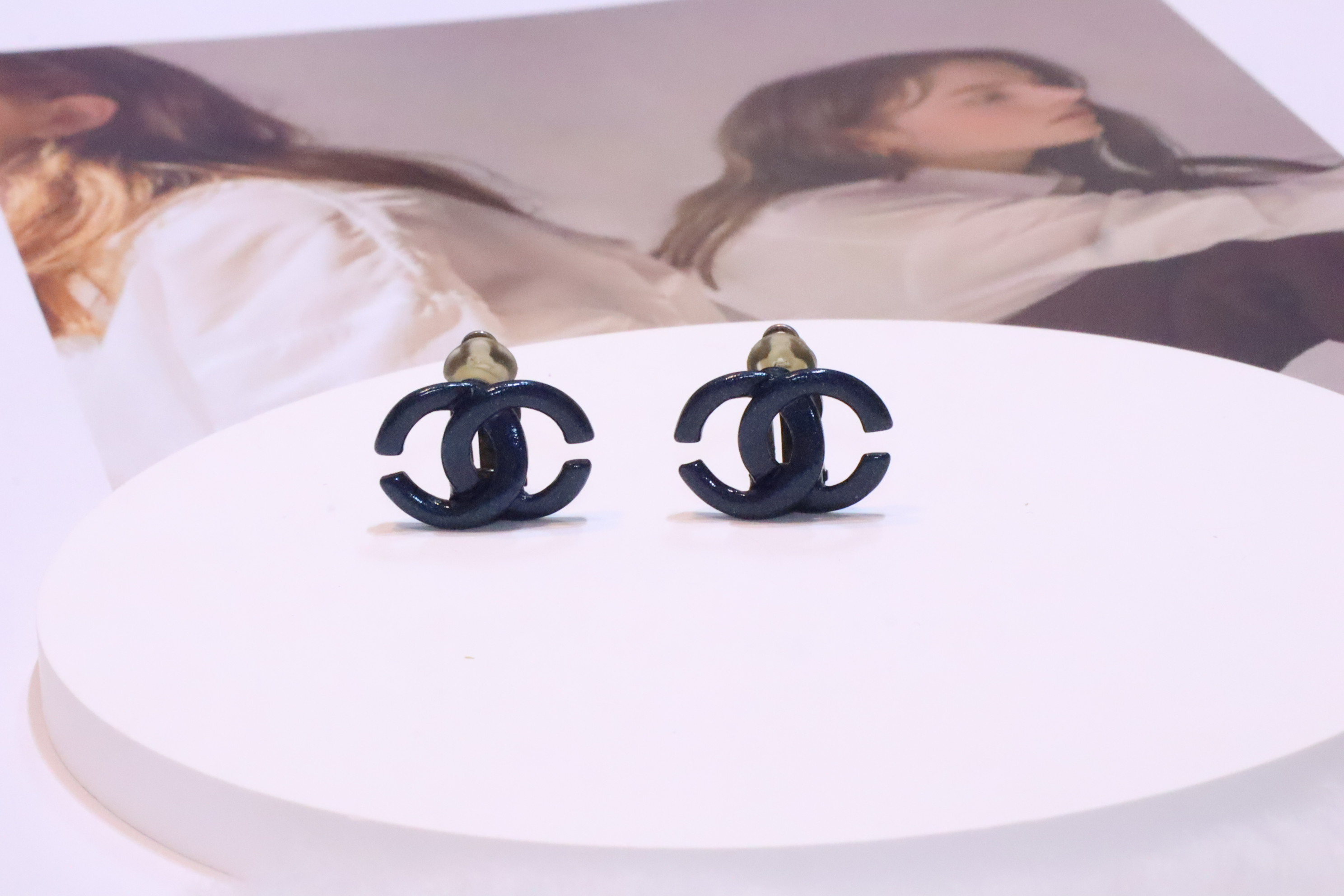 Chanel深藍色耳夾✨