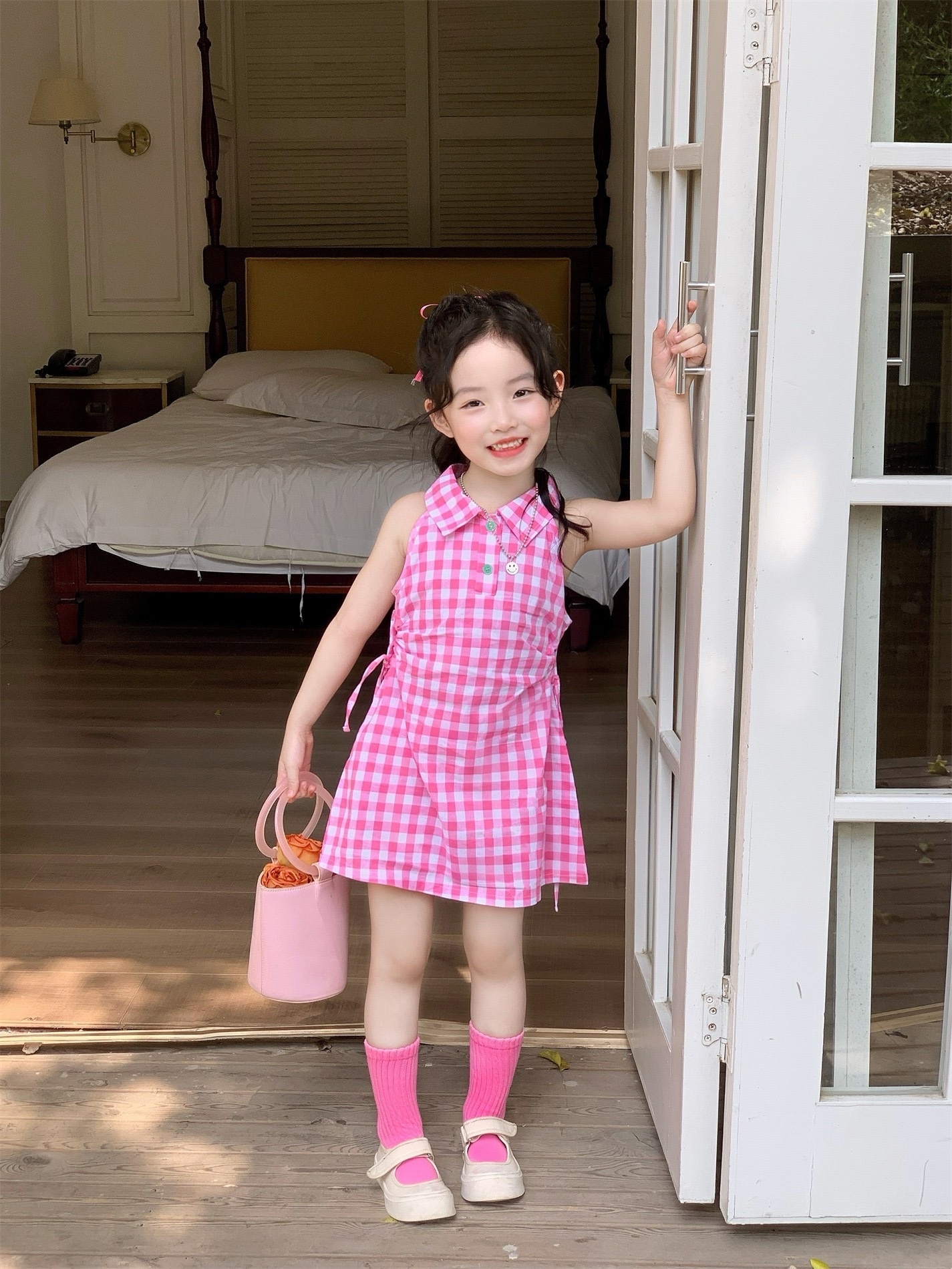 翻領粉格紋綁帶洋裝