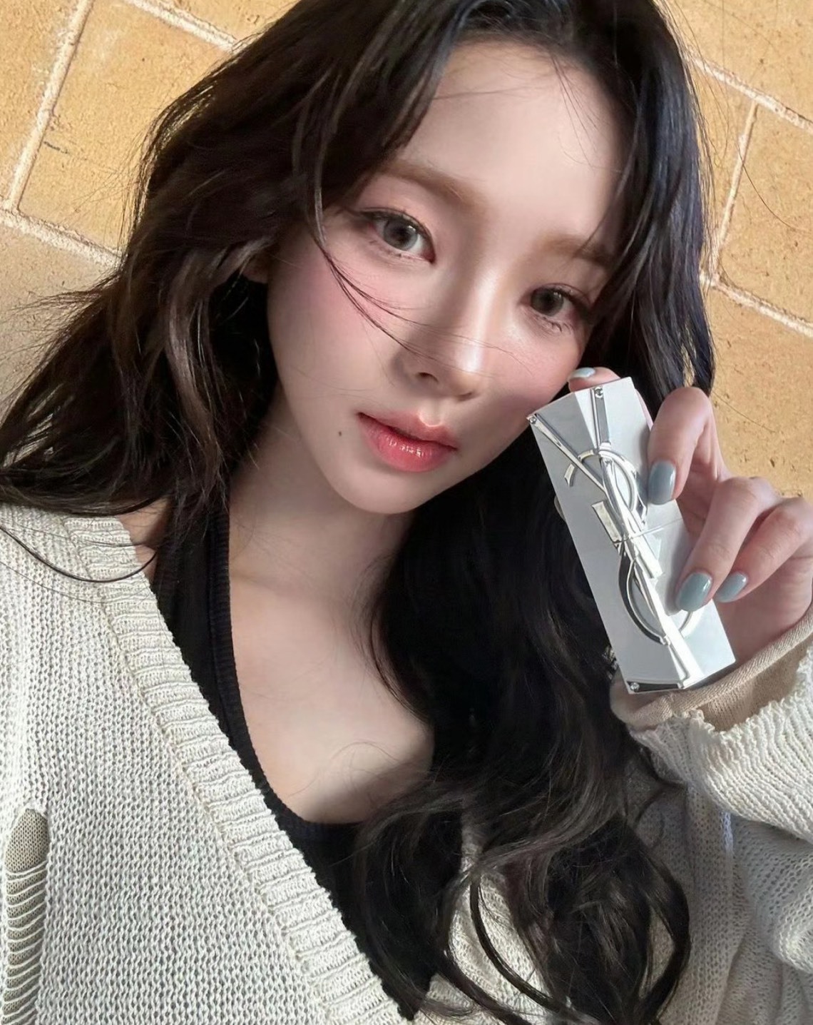 <台灣未上市>YSL 聖羅蘭 夜皇后 固態精華棒 9.5g