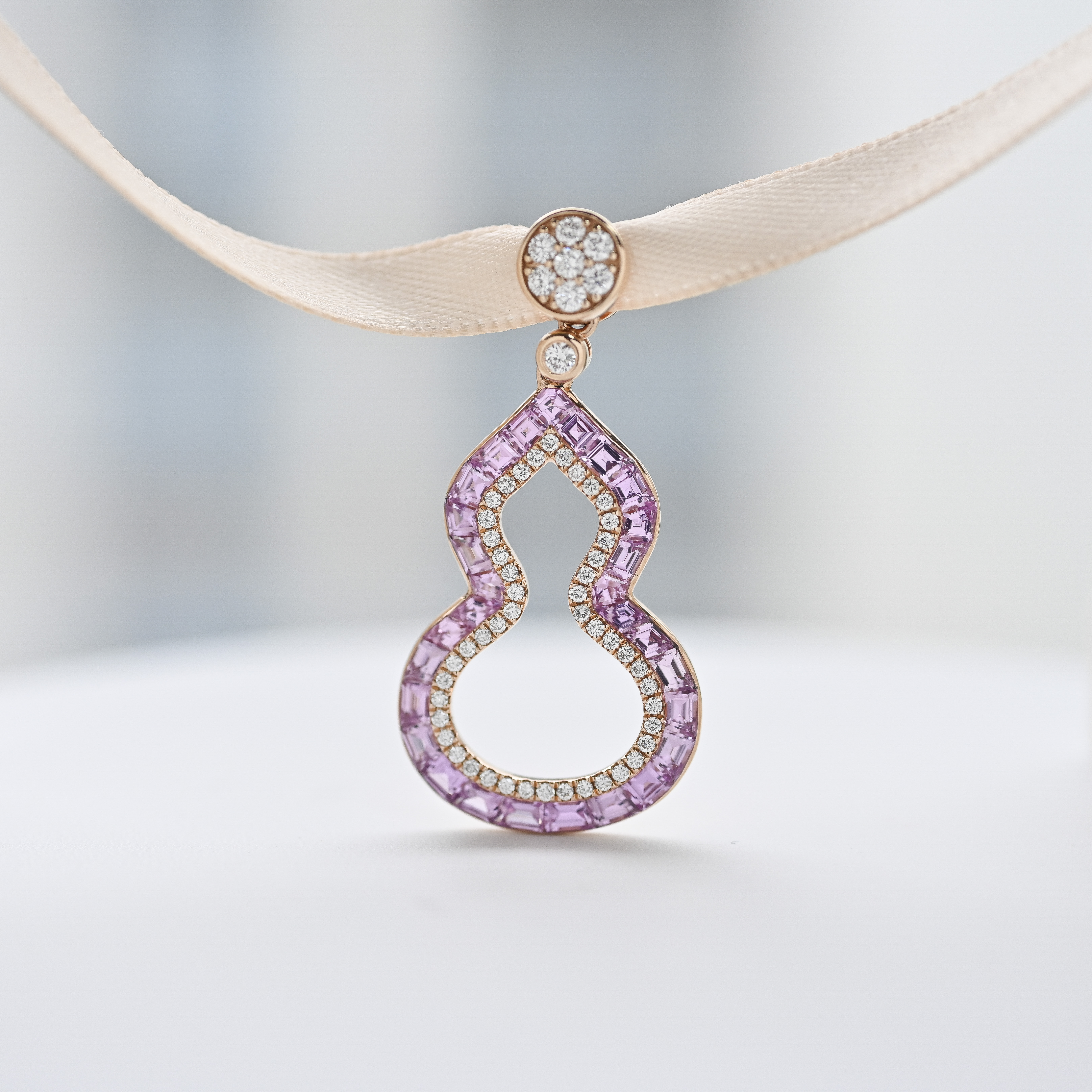 18K Gourd Pink Sapphire & Diamond Pendant