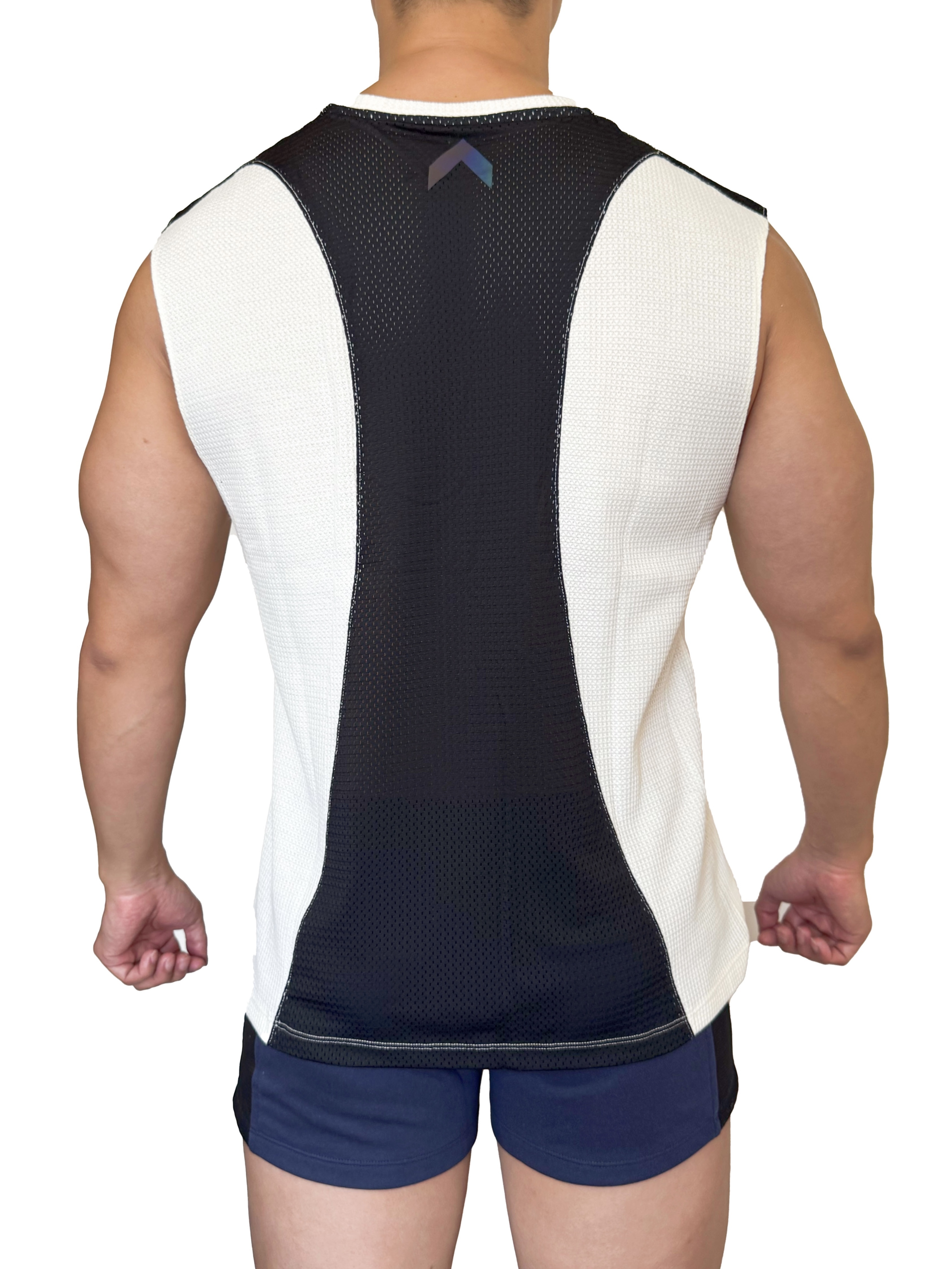 2025 全新系列 - GYMUP 窩夫格訓練背心 09 米白