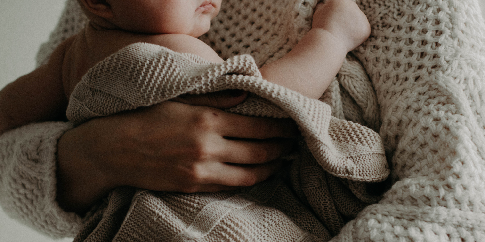 深入探討剖腹產自然產優缺點優缺點、差異、恢復流程，以及產後的照護要點，幫助孕媽咪妳做出最適合的決定。