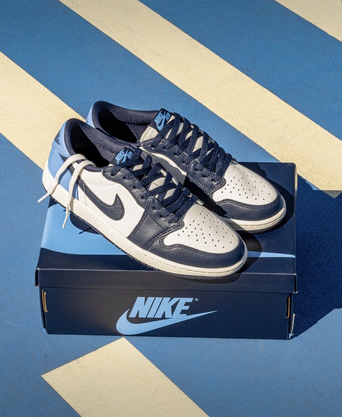 預購 Air Jordan 1 Low OG Obsidian" UNC 黑曜石