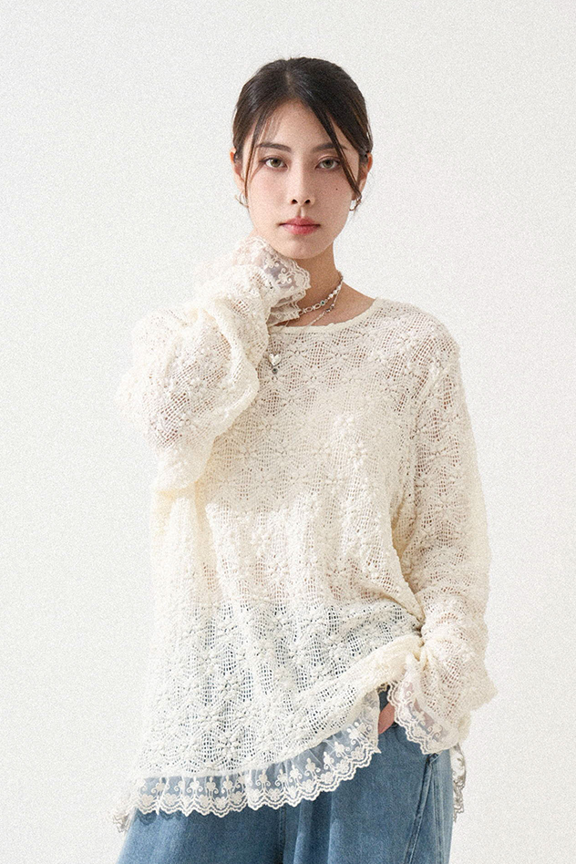 蕾絲花邊質感花紋布上衣 (現貨款式）