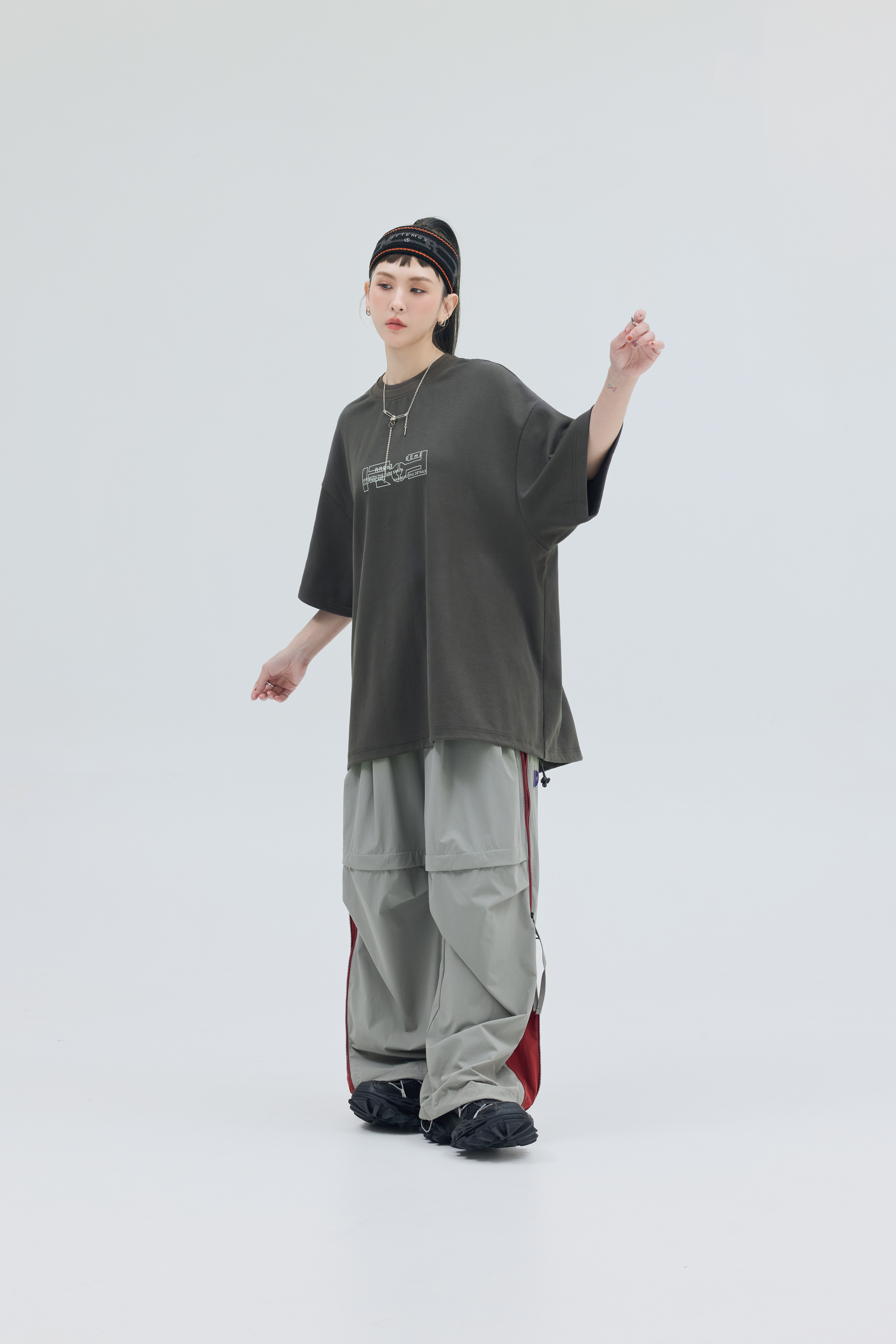 Trinity Tee｜Father Gray