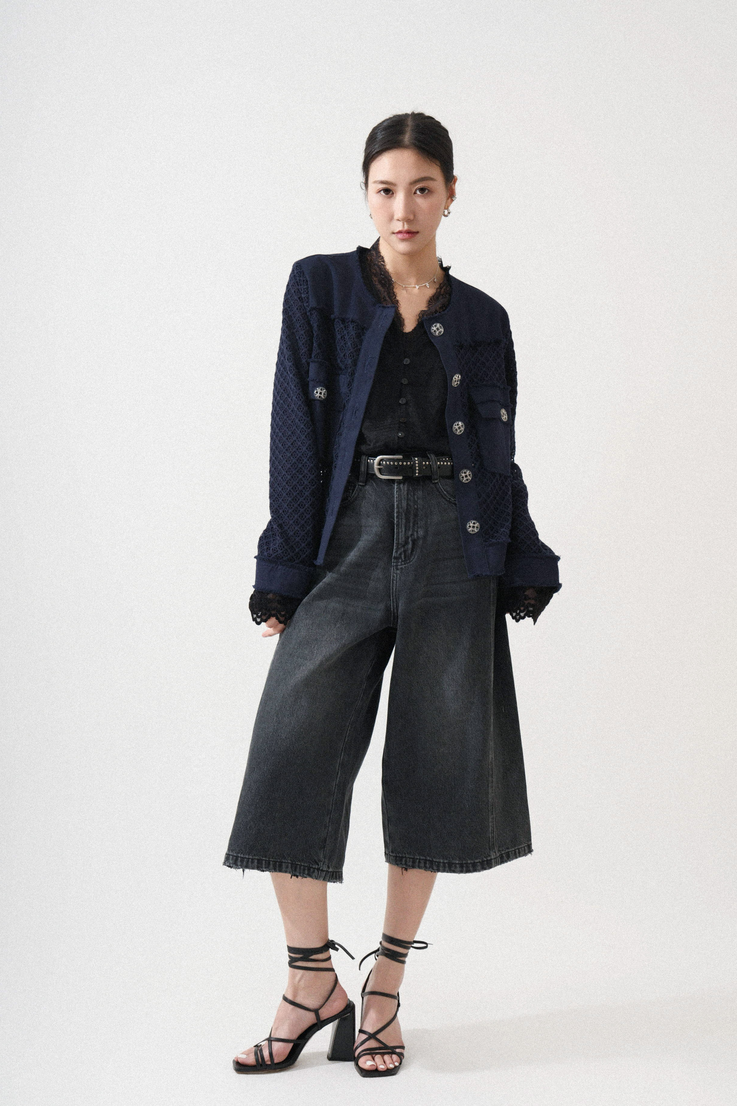 SS25_0033（外套＋上衣＋牛仔褲）