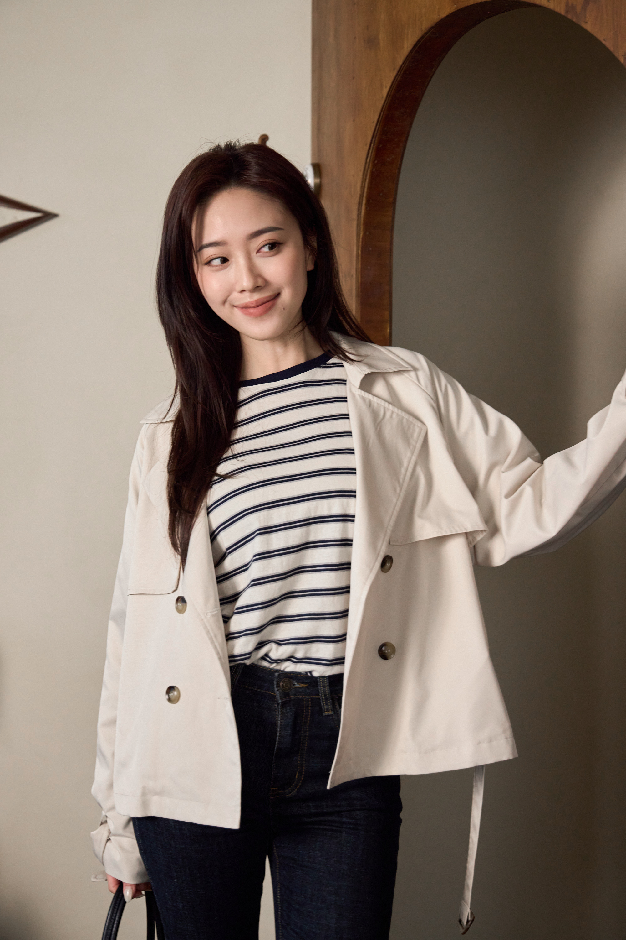 Gmade/顯瘦剪裁俐落風衣外套-杏