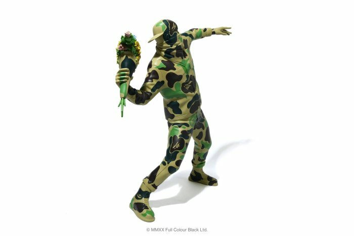 BAPE APE BANKSY BRANDALISM FLOWER BOMBER 擲花者 公仔