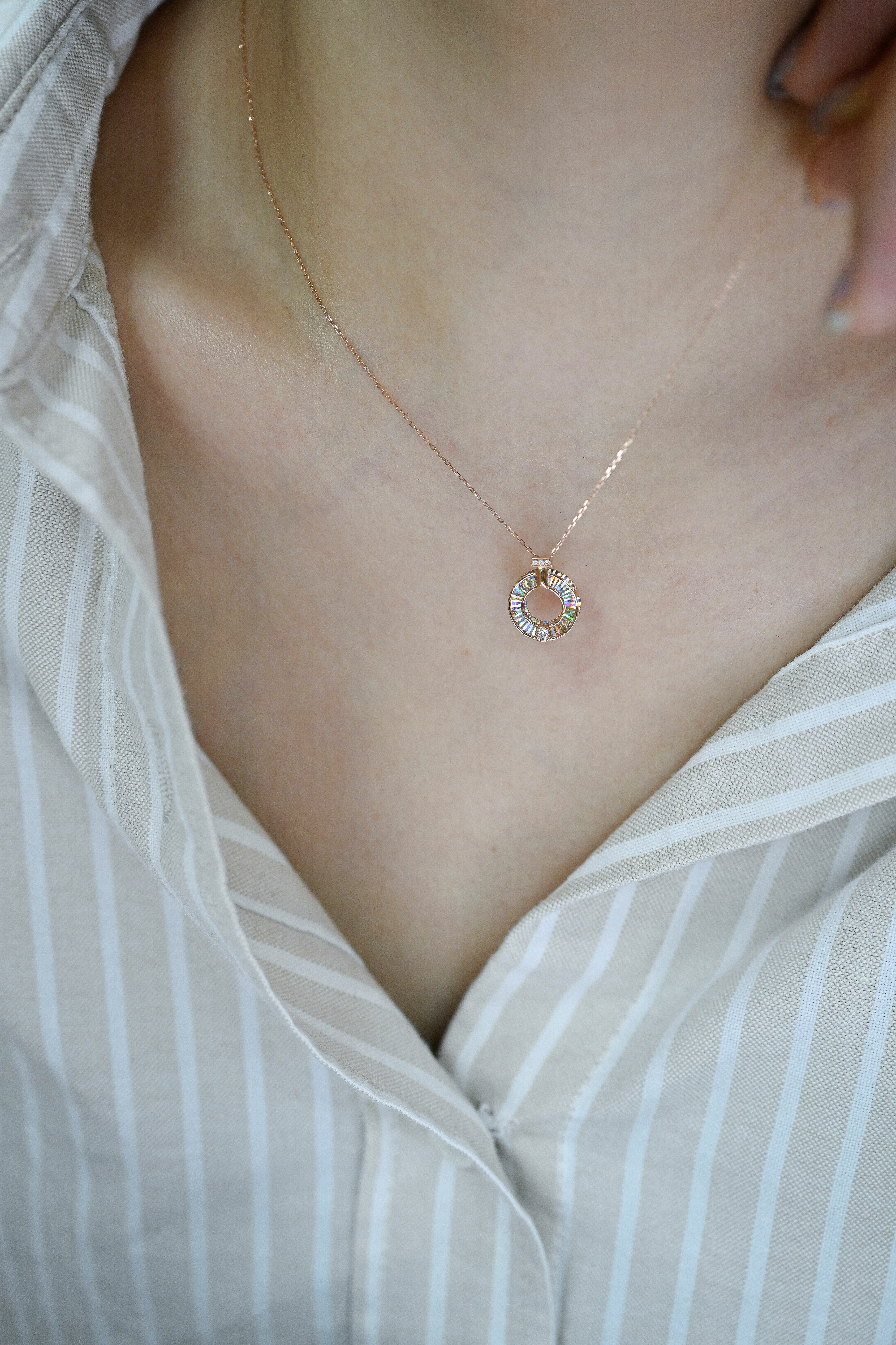 18K Perfume Bottle Rainbow Cut Diamond Pendant