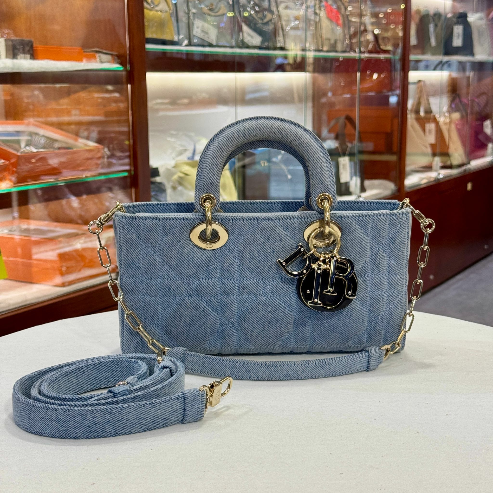 LISA愛用♪ Lady Dior D-Joy バッグ 2種ストラップ付 original.jpeg?1742201740