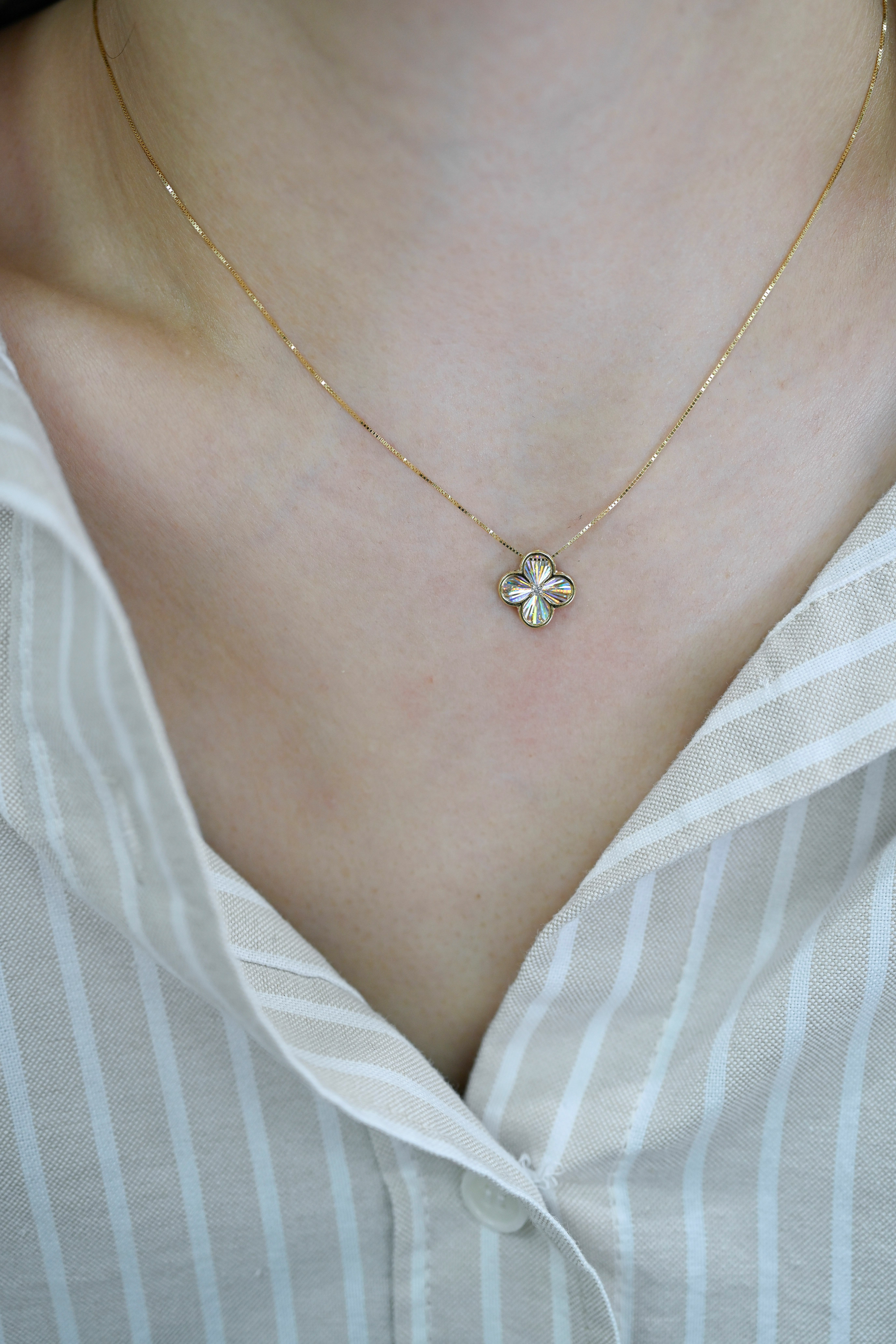 18K Lucky Leaf Rainbow Cut Diamond Pendant