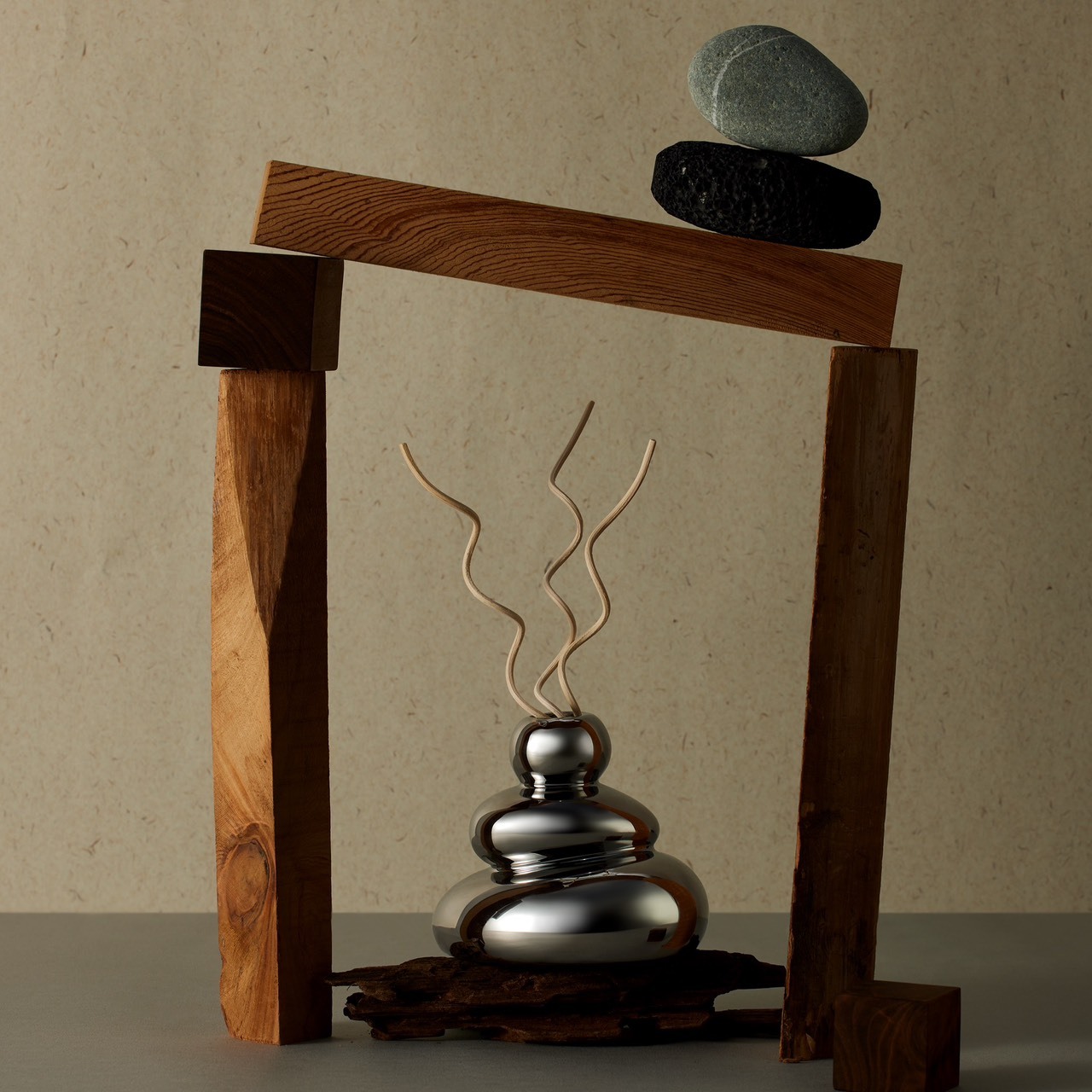 RR57 - 手工瑪尼堆擴香瓶（太空銀）