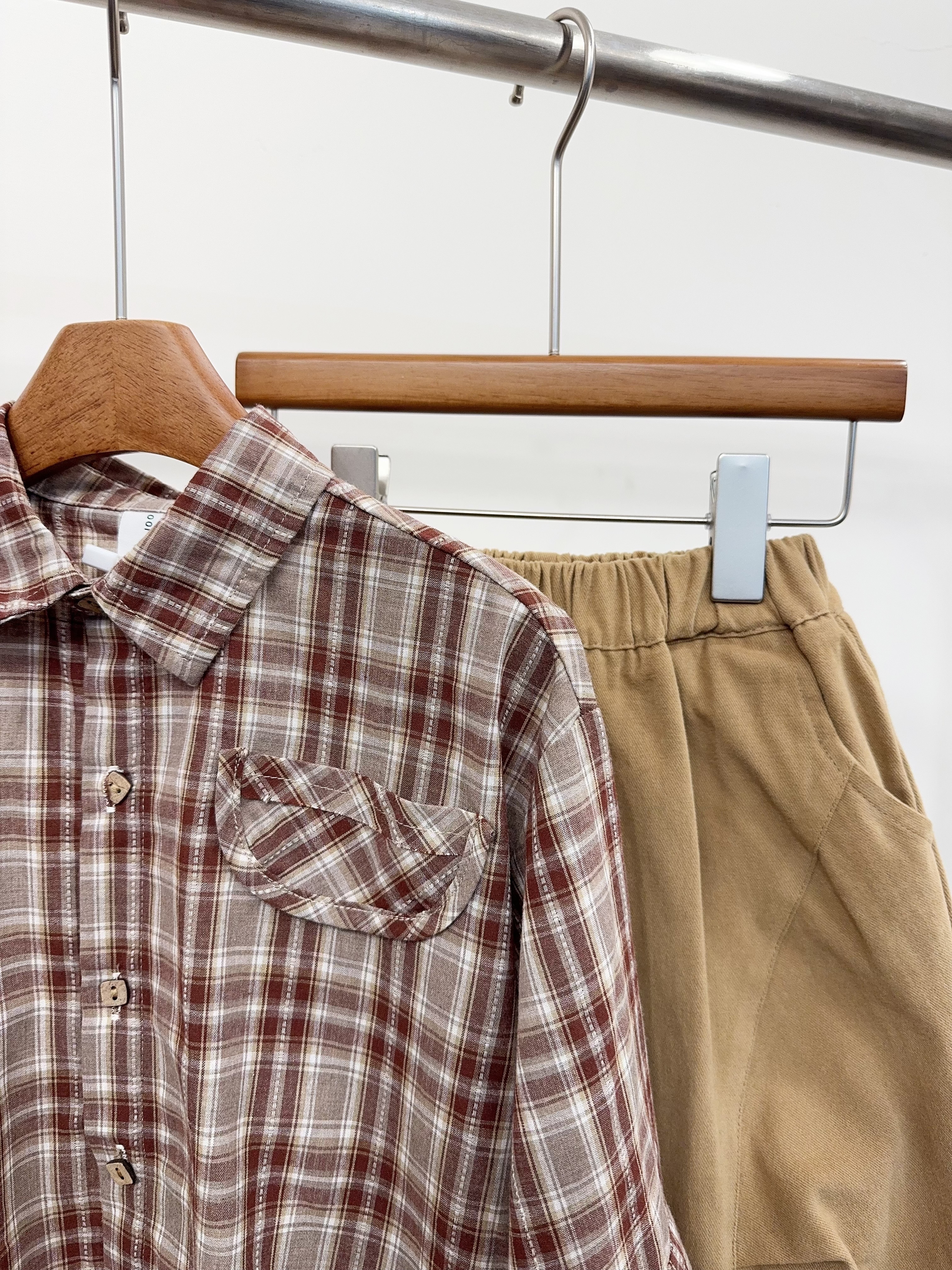 A01734紅格子薄襯衫