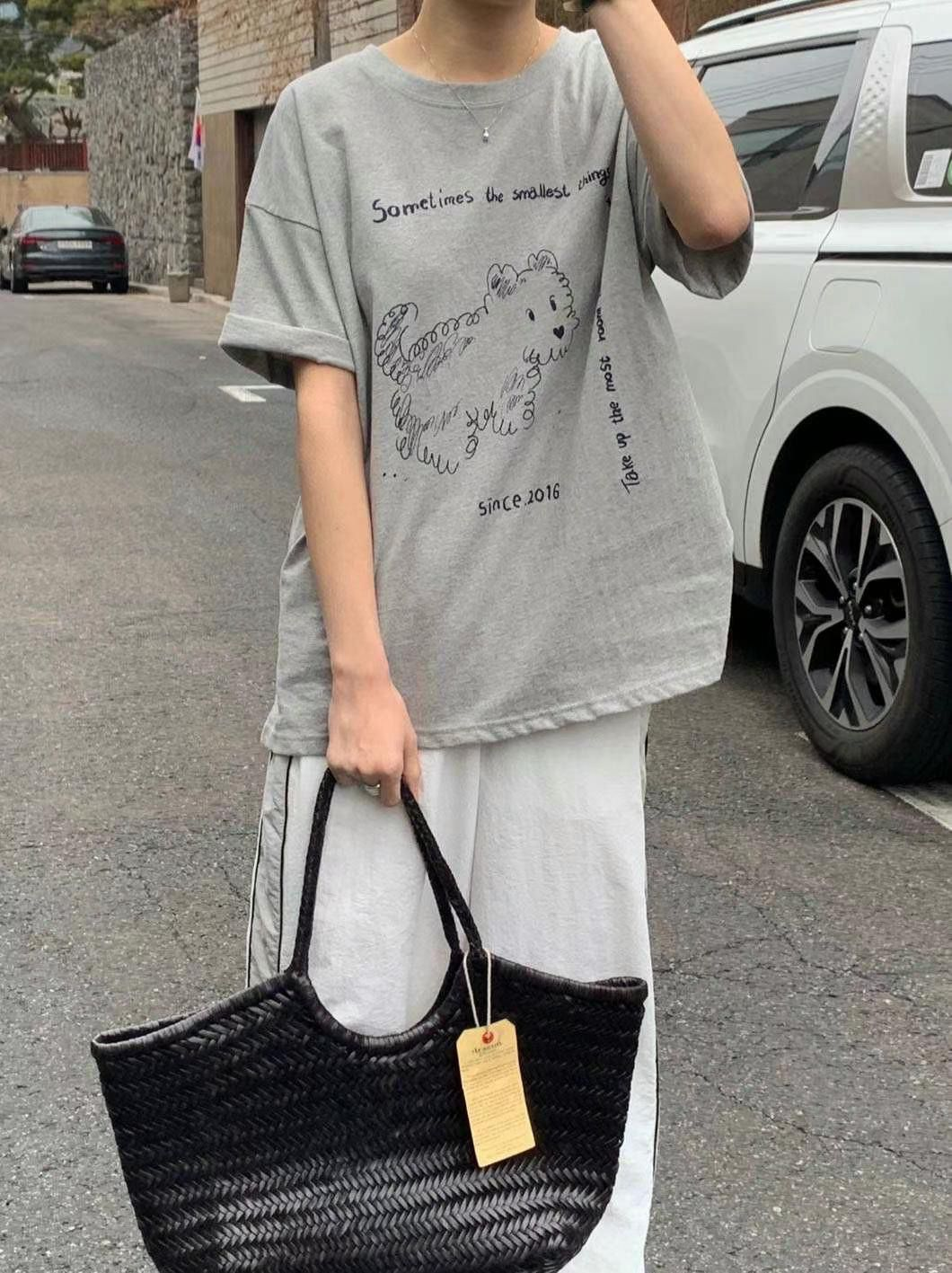 手繪攣毛小狗Tee(灰色)