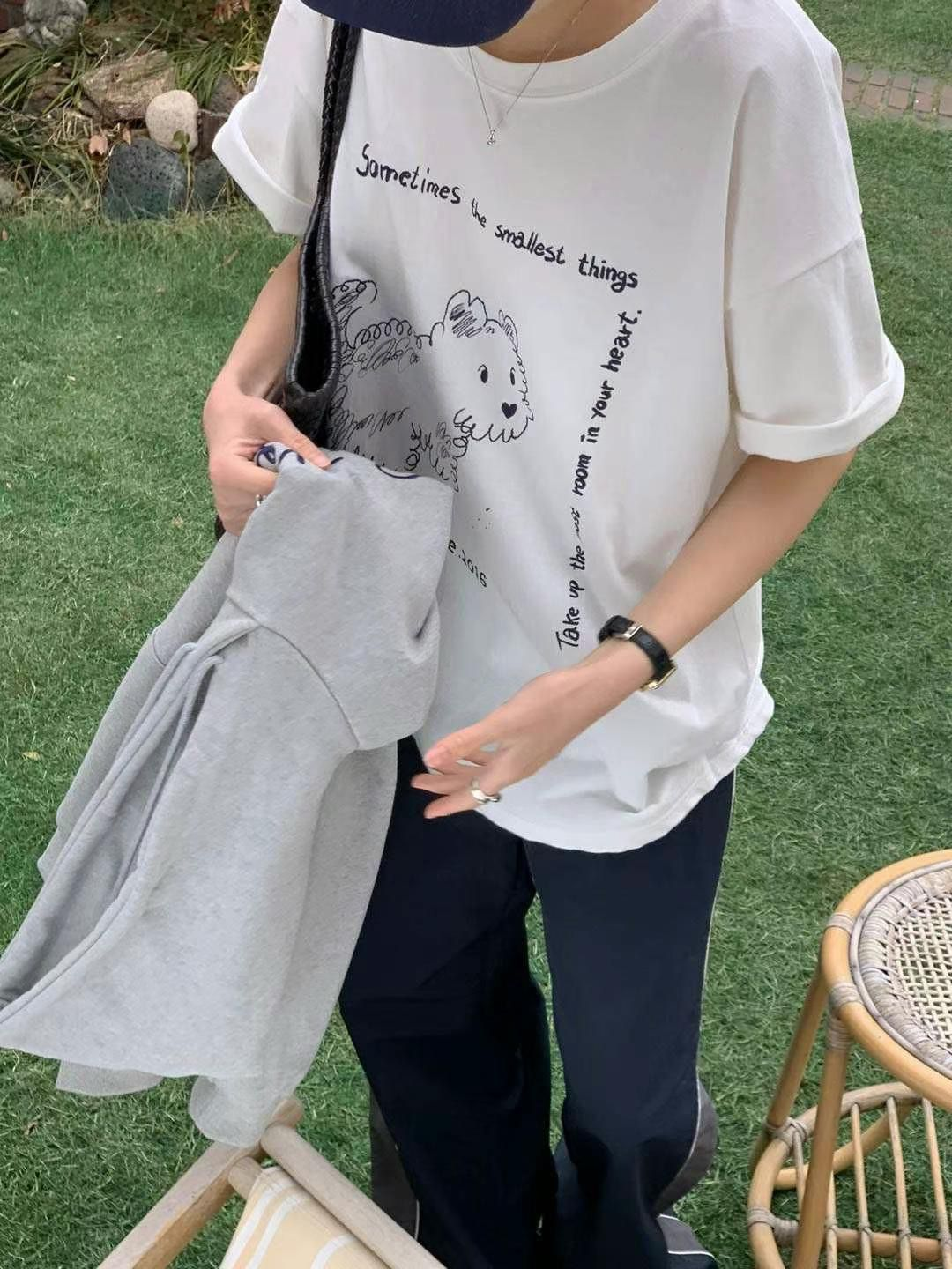 手繪攣毛小狗Tee (白色)