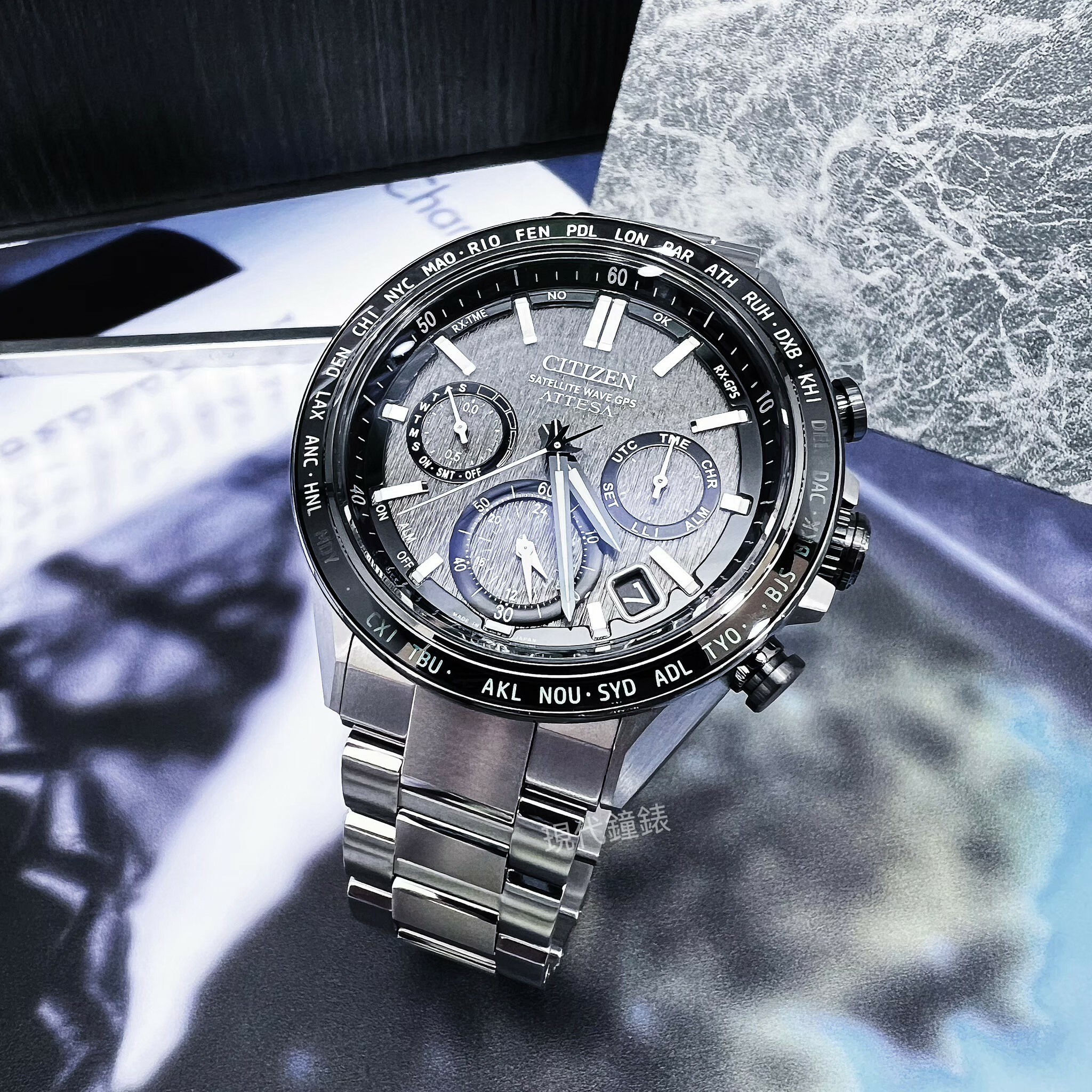 【CITIZEN星辰】GPS衛星對時 ATTESA 太空感髮絲紋面盤鈦金屬男錶CC4058-67X 44.6mm 現代鐘錶