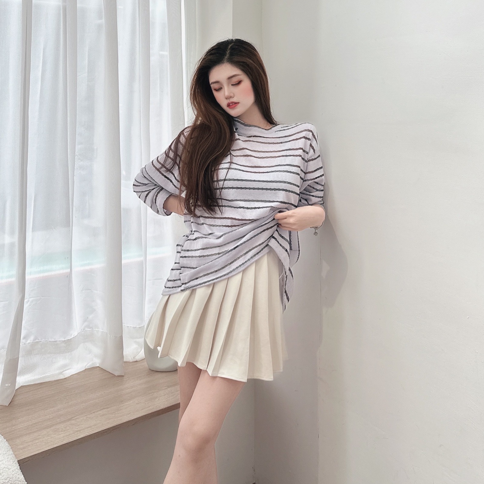 後簍空條紋微透感上衣/三色