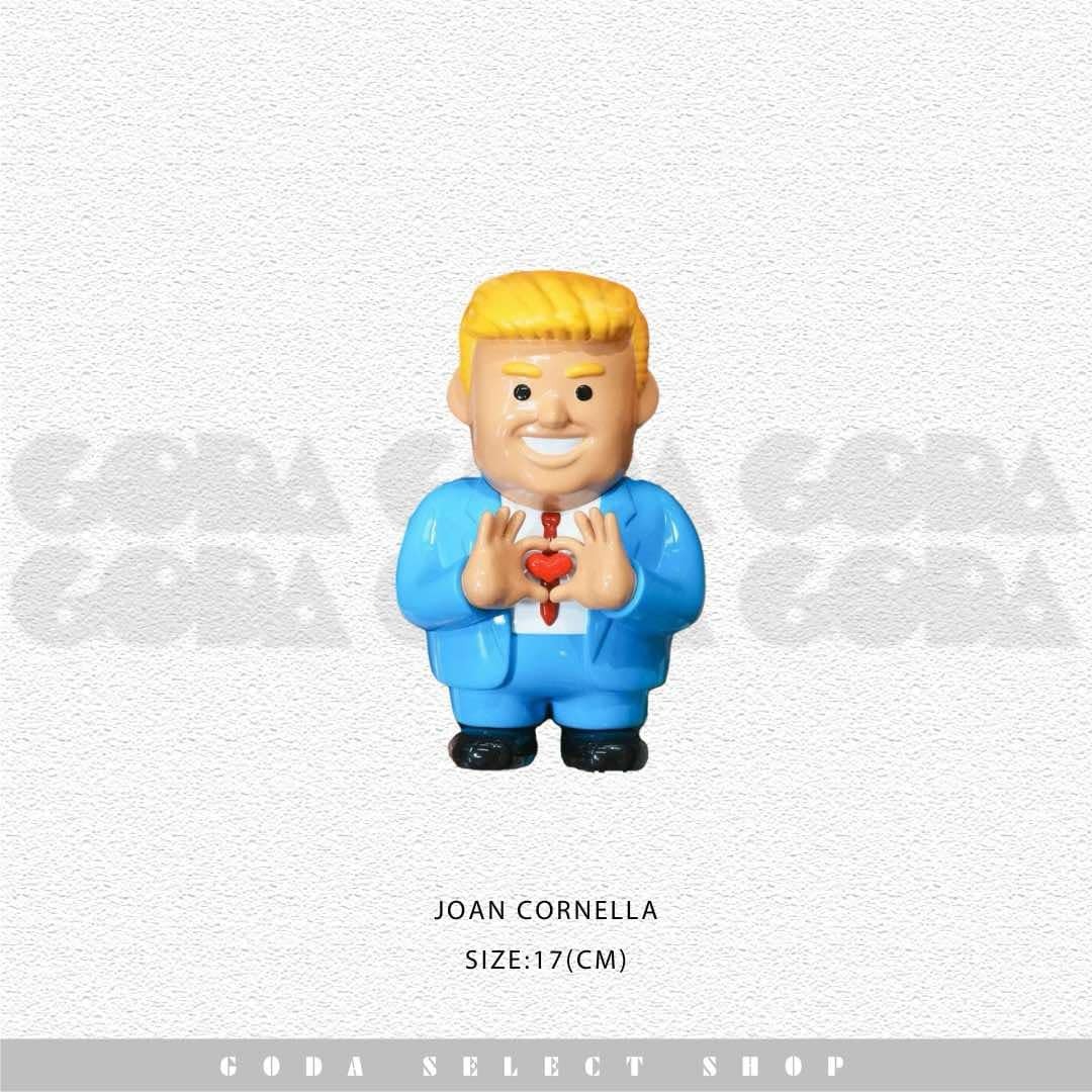 限量 JOAN CORNELLÀ T-LOVE 川普