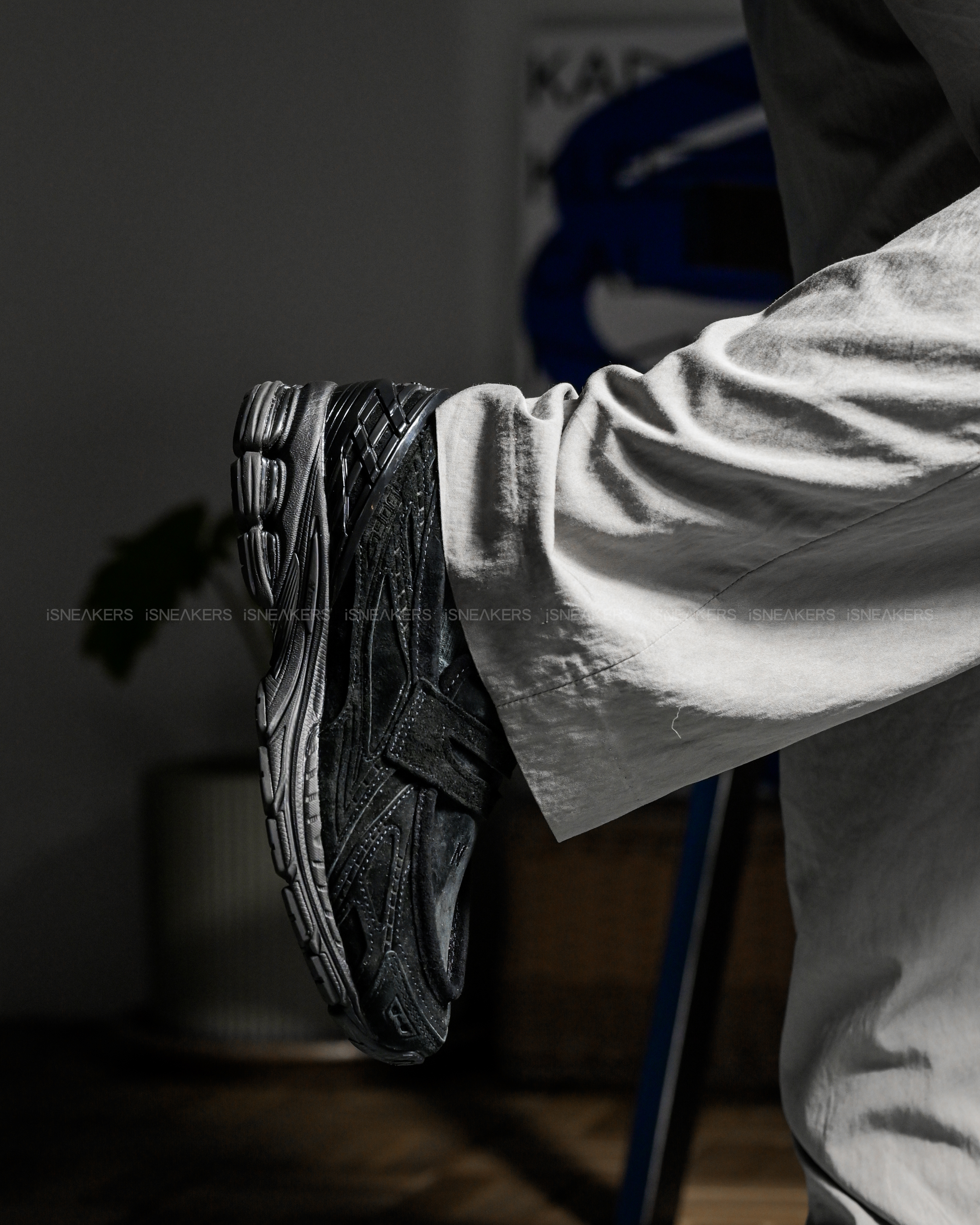 iSNEAKERS｜New Balance 1906L "Black Suede" 麂皮黑 U1906LNT