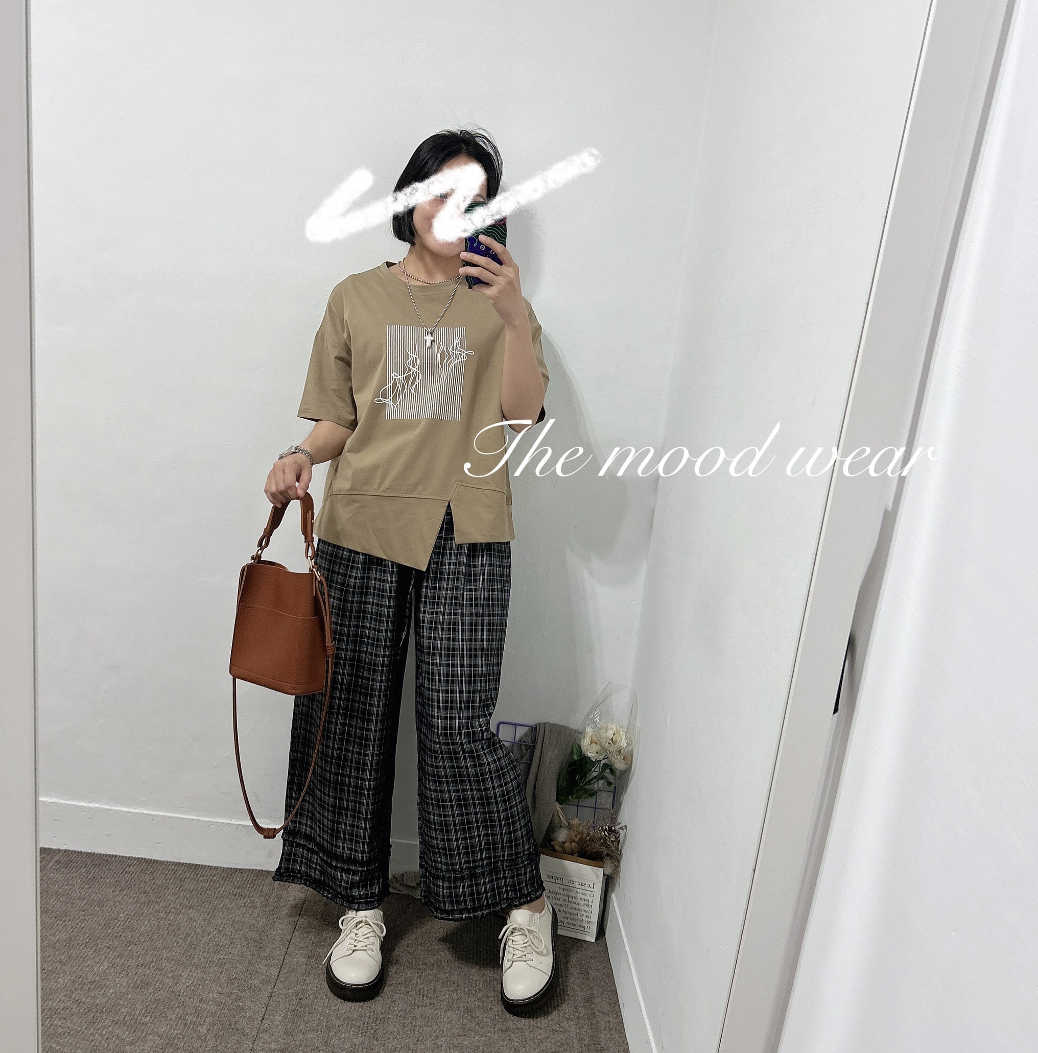 下擺設計不扎也好看 幾何圖形短t (黑色/綠色)