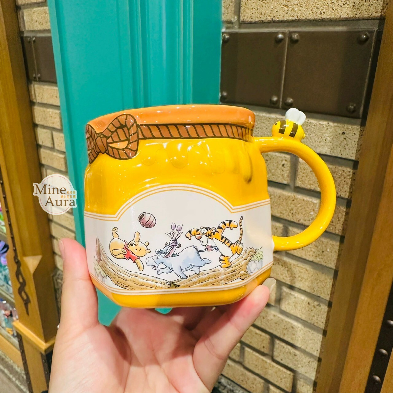 小熊維尼 Winnie the Pooh 與好友們 圖案 小蜜蜂 馬克杯 水杯 -上海迪士尼樂園