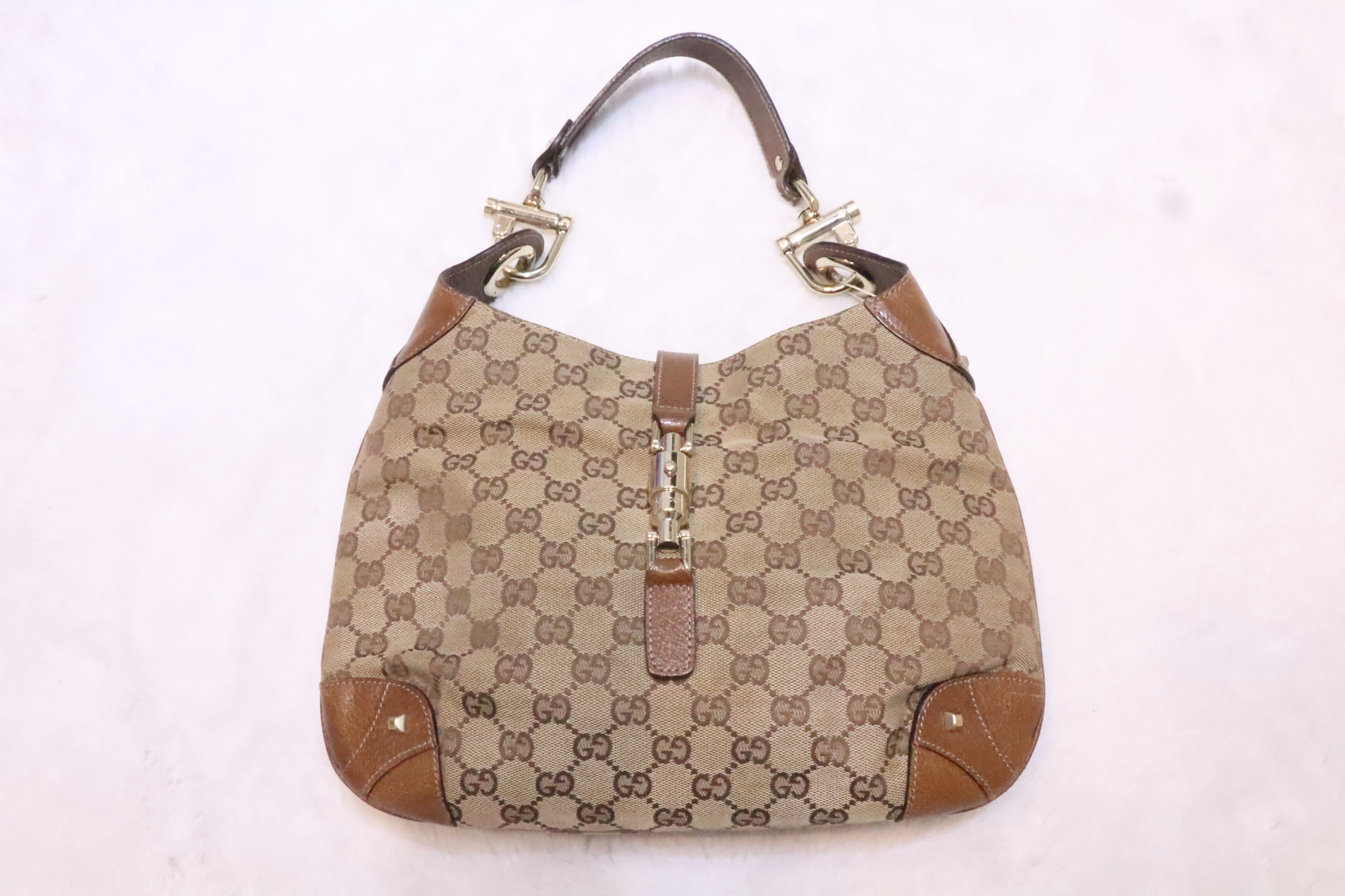 Gucci Shoulder Bag🤎