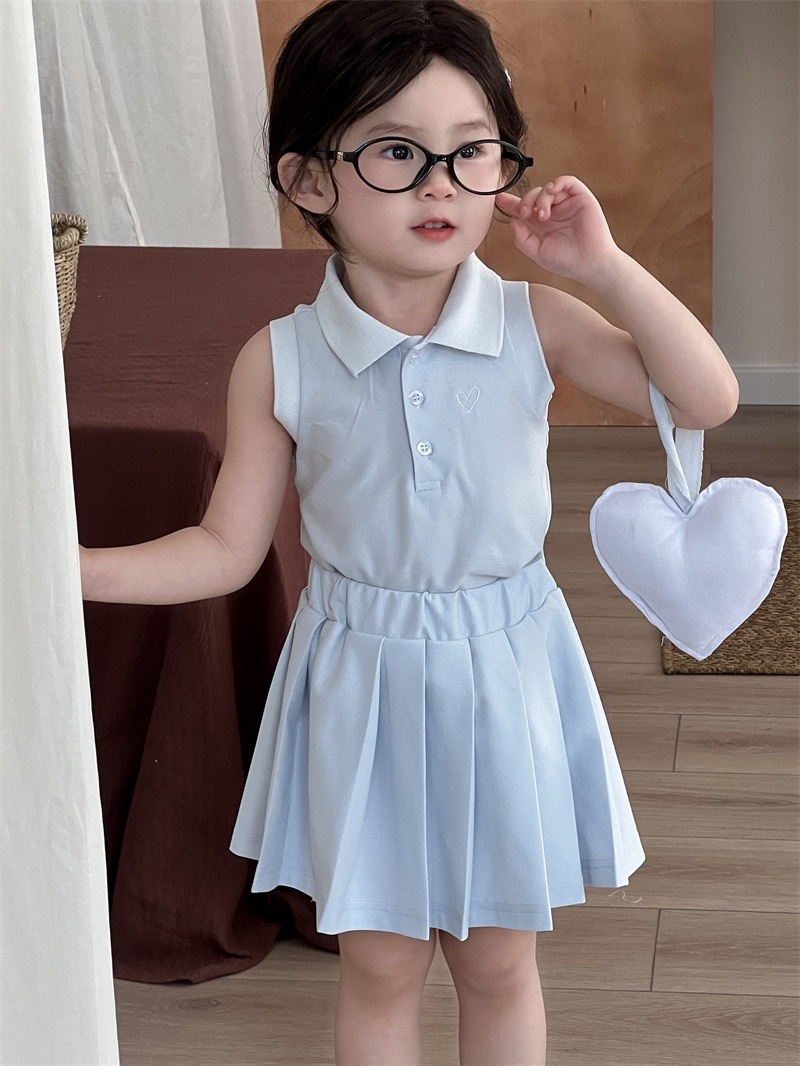 刺繡愛心翻領百褶裙運動套裝