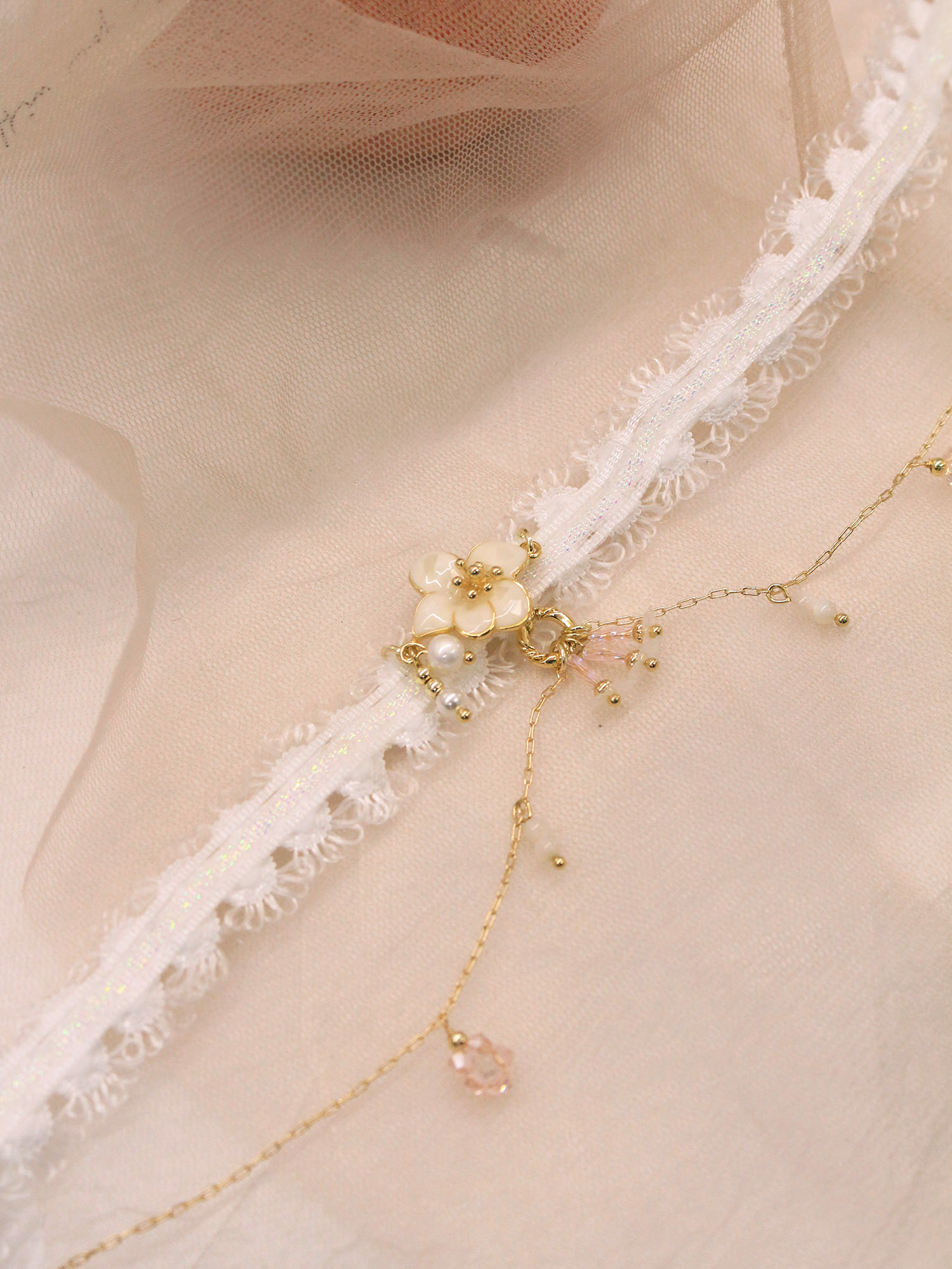 賞花限定。MUCHAT手作14KGP貝殼蕾絲琺瑯花項鍊