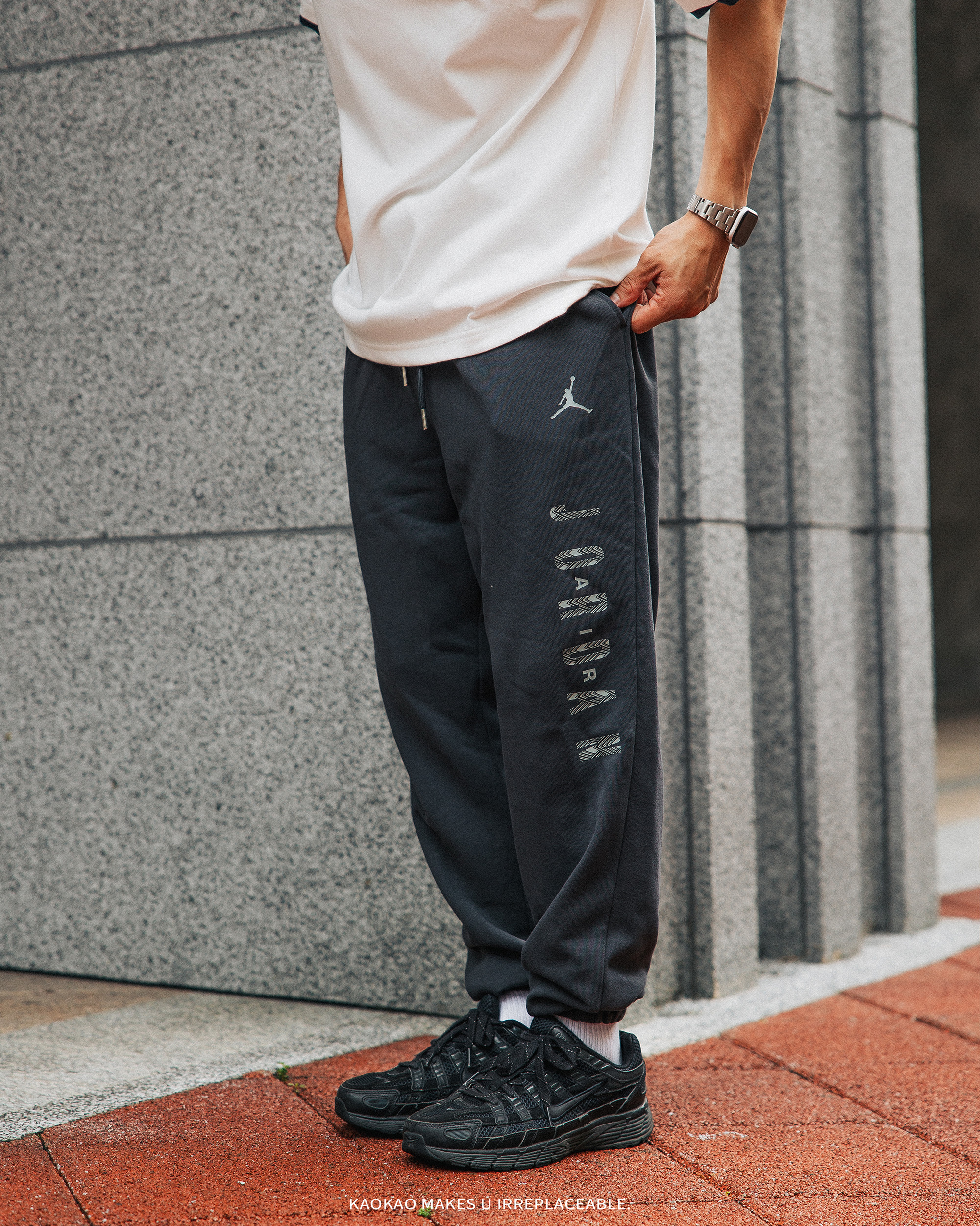 『現貨』Air Jordan 字母LOGO 收口長褲【FZ6442-070】