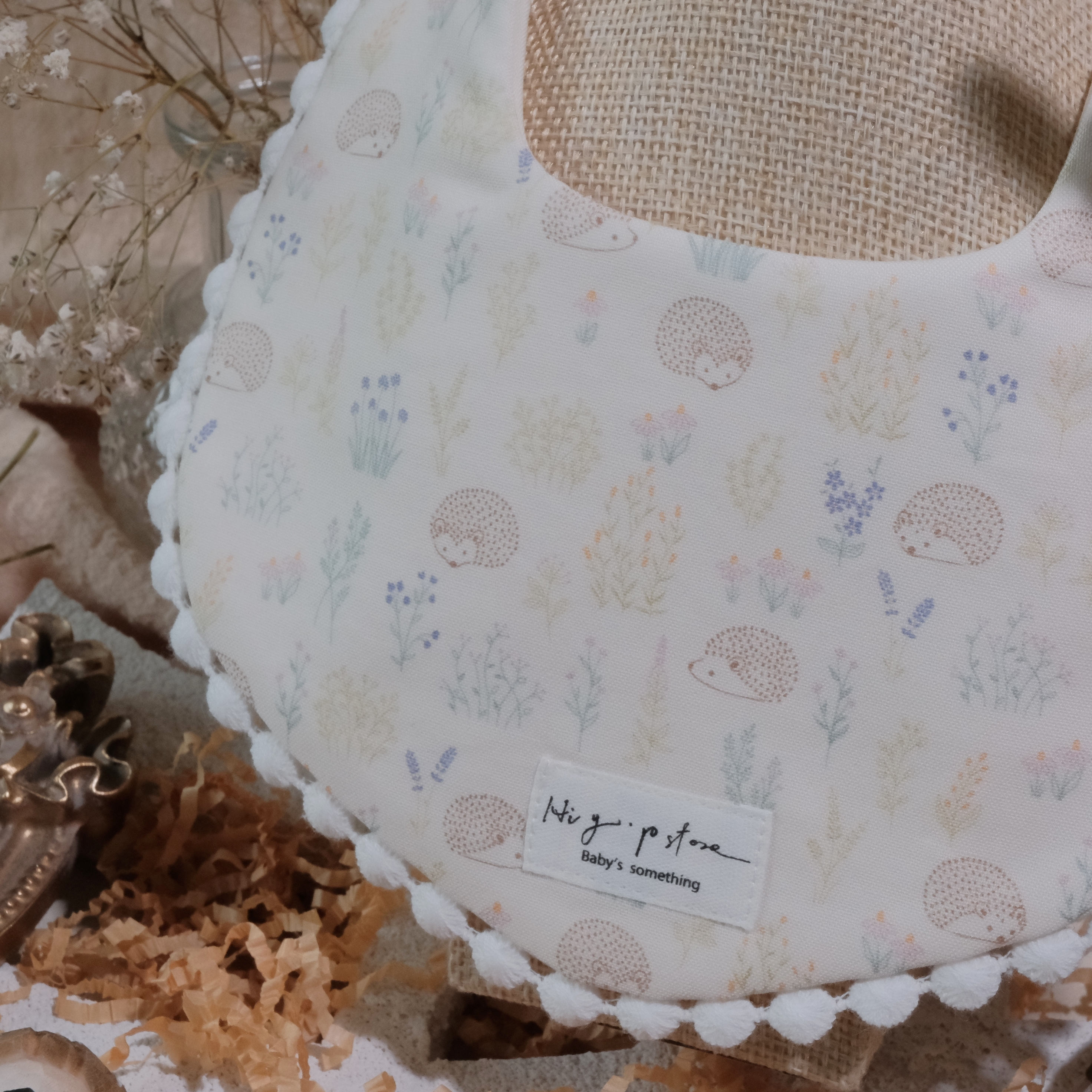 Hi Y.P store-手作圍兜-刺蝟花園