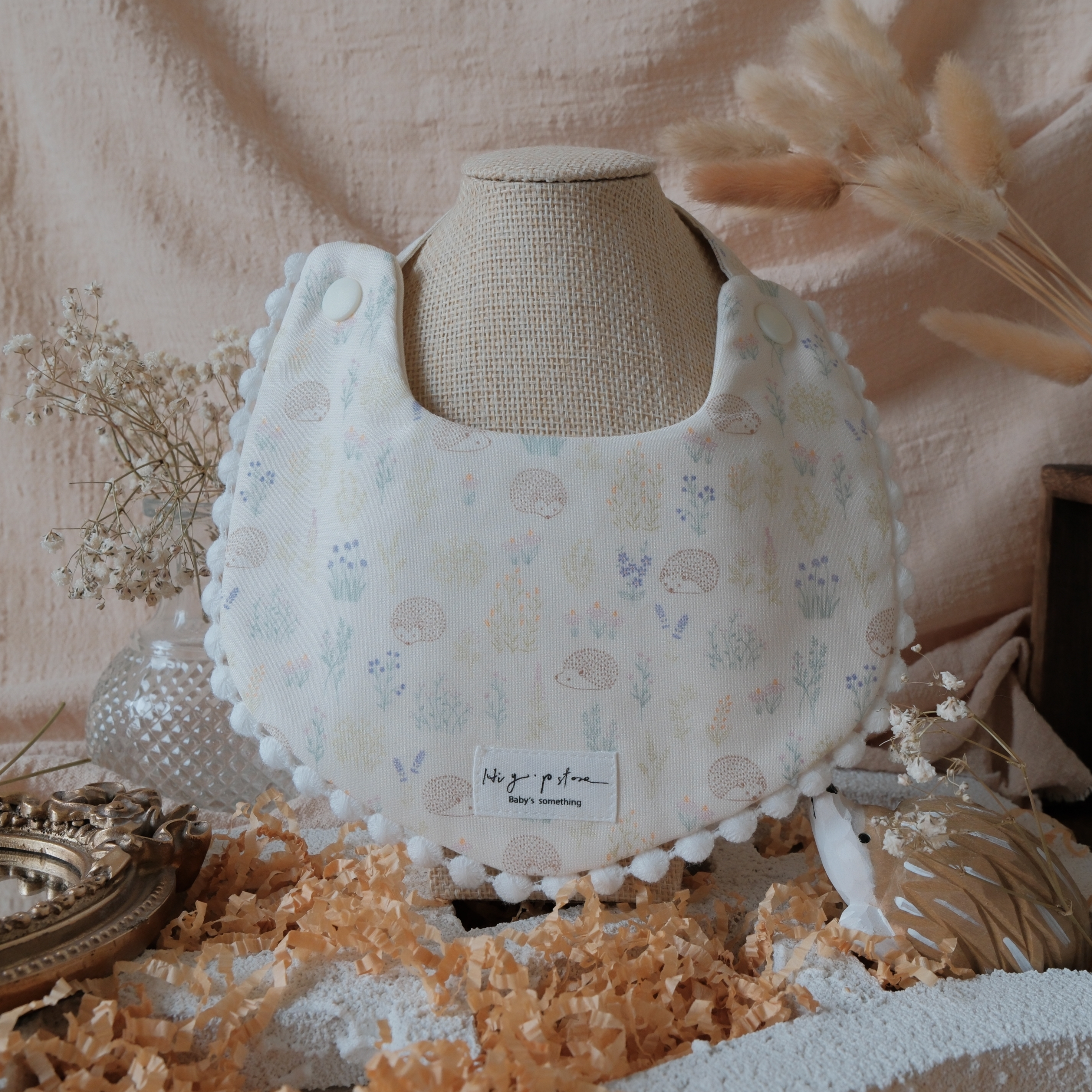 Hi Y.P store-手作圍兜-刺蝟花園