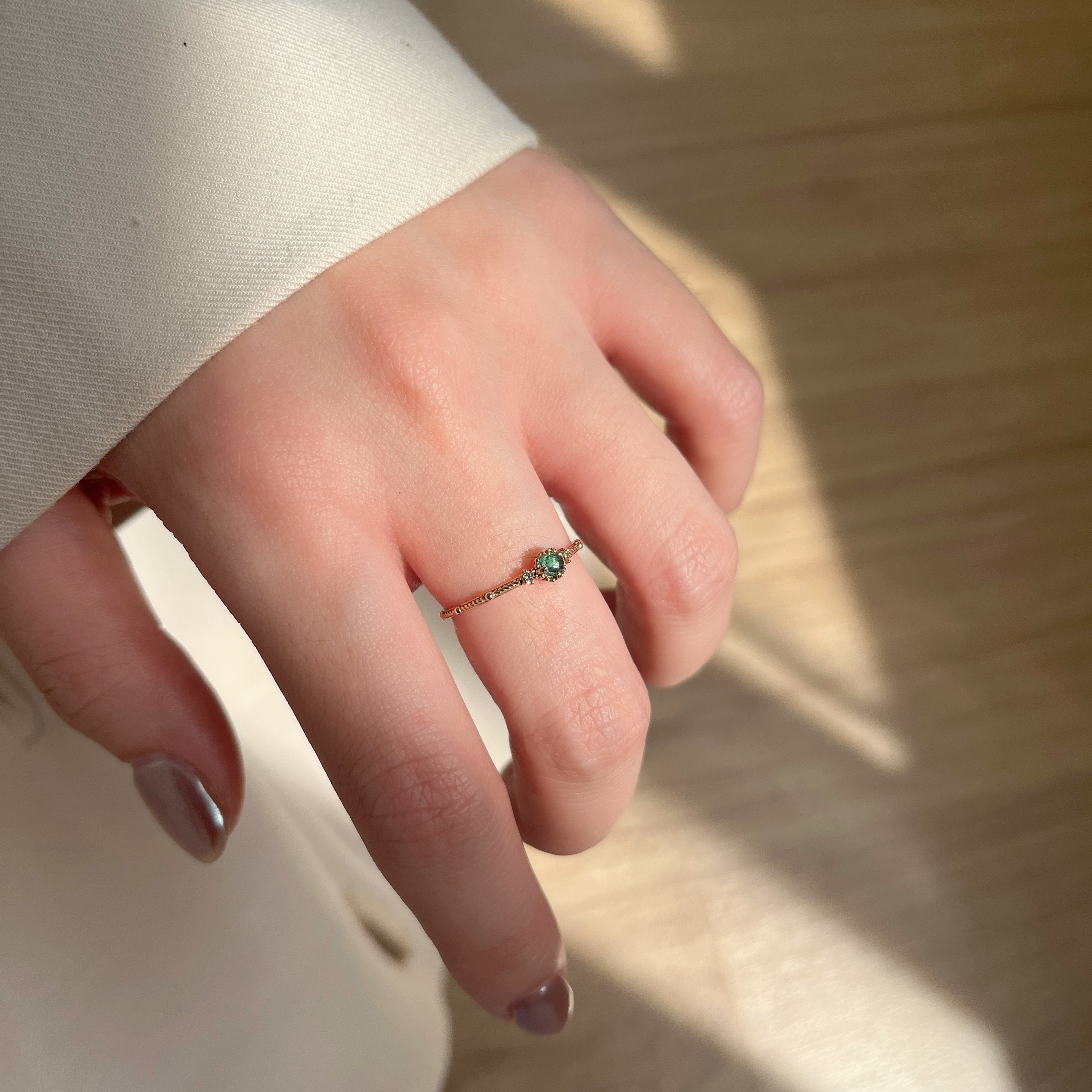 14K流星祖母綠真鑽滾邊戒指