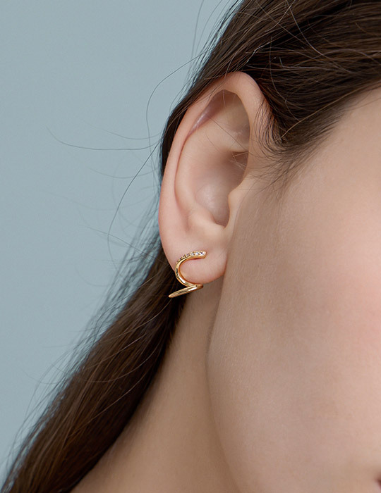 【925純銀】鑲鑽線形。銀針耳環(金)