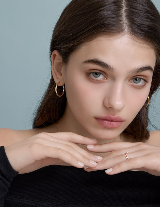 大號俐落百搭圈圈。針式耳環(金)