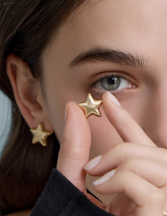 閃耀星語。銀針耳環(金)