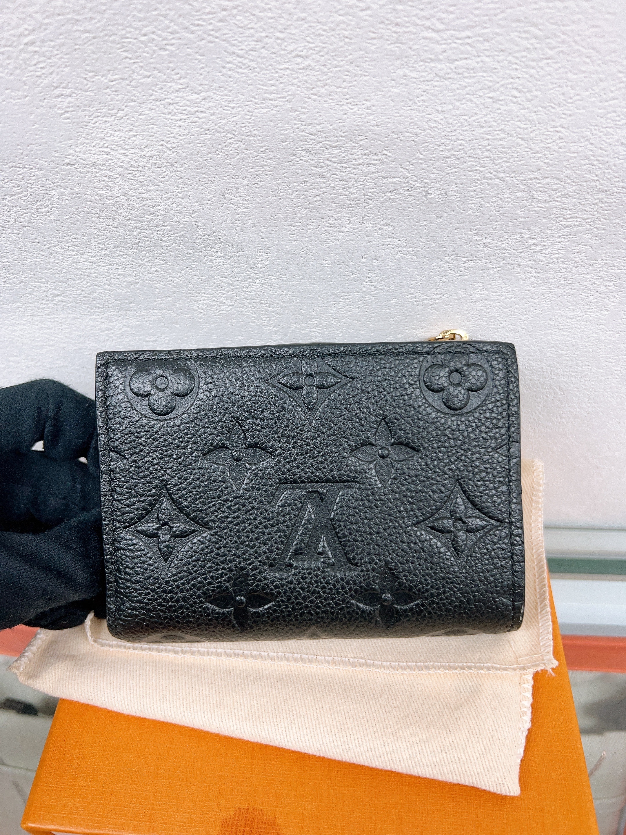 Lv lisa wallet black