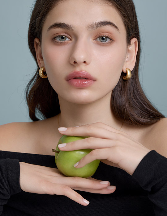 簡約個性。銀針耳環(金)