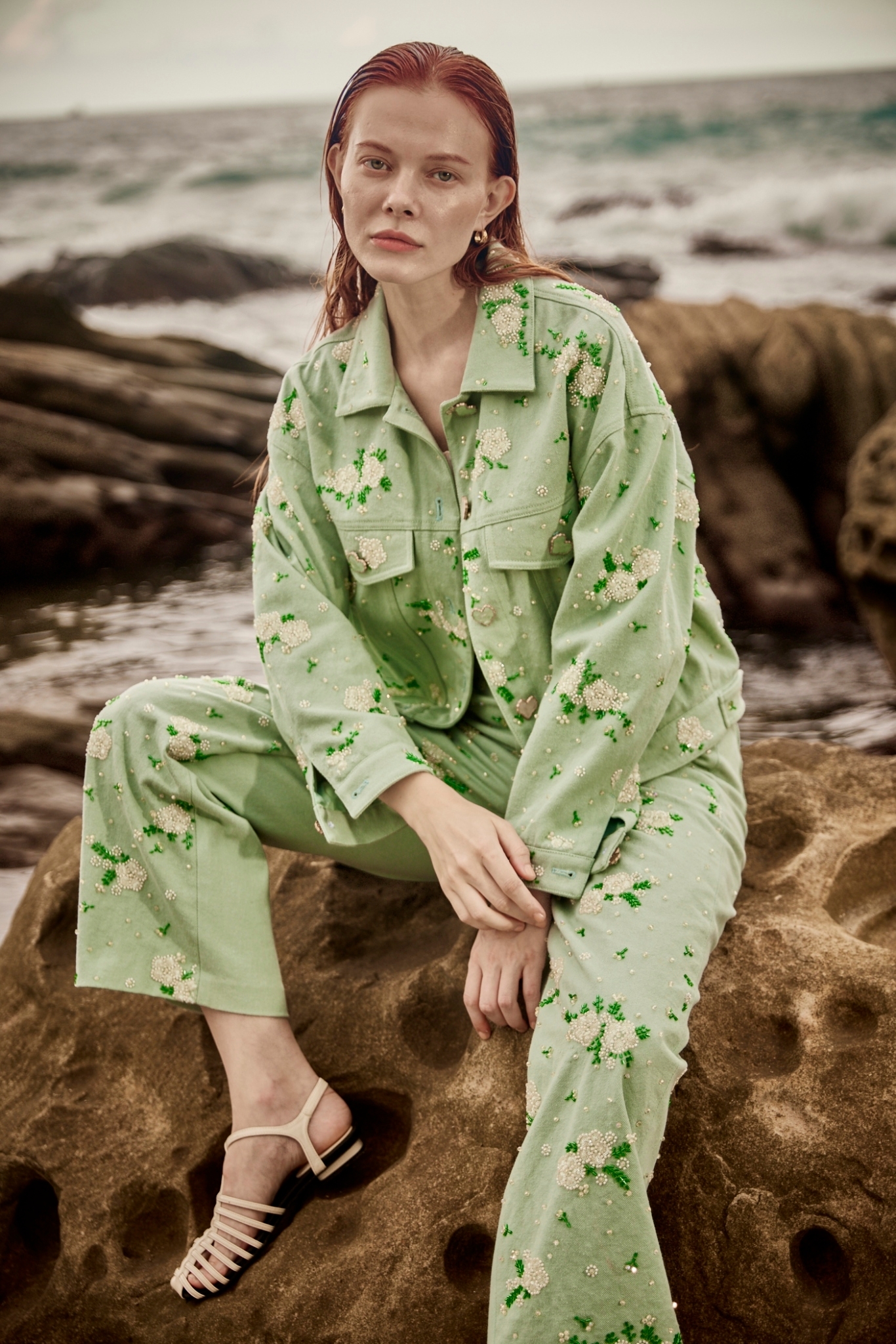 BE10150D1 莫內花園香草綠重工牛仔外套