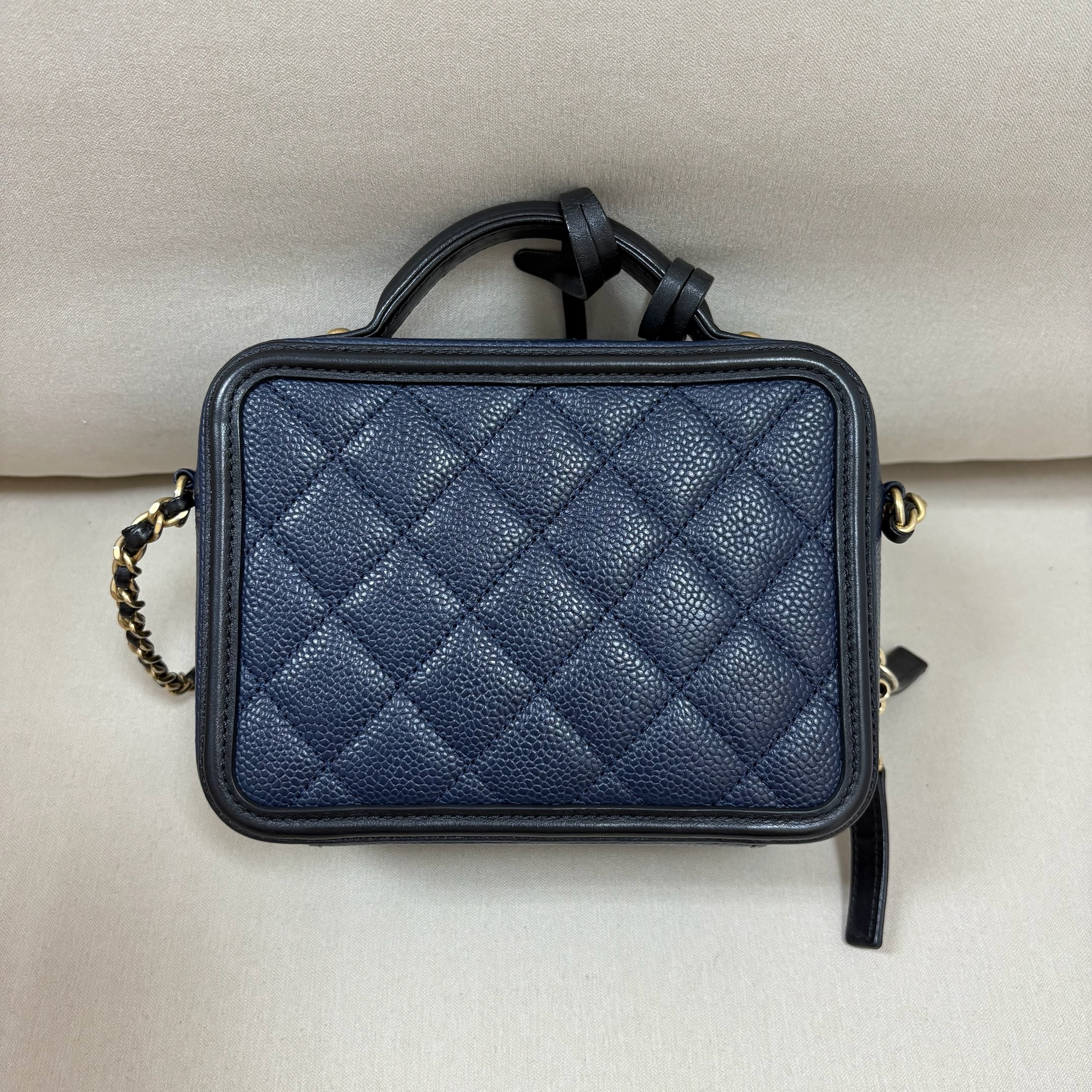 Chanel Vanity Case - Navy / Ghw